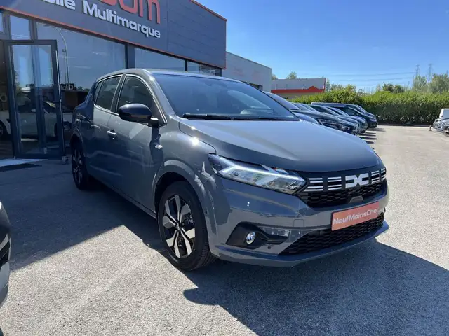 Dacia Sandero view 3
