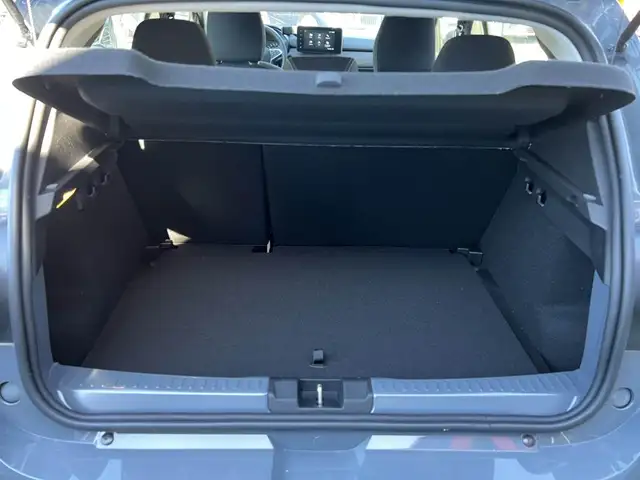 Dacia Sandero view 26