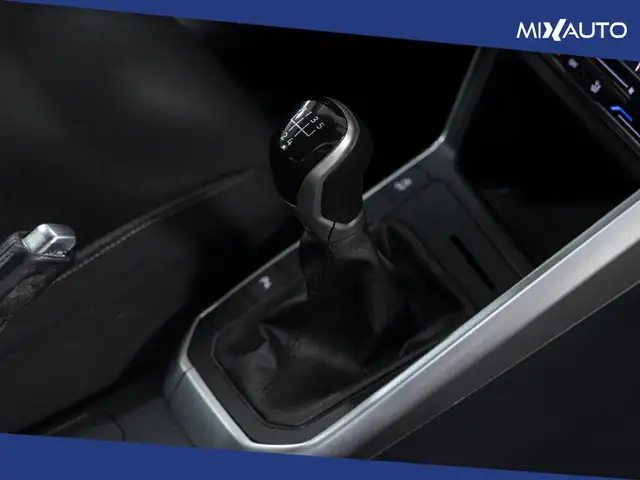 Volkswagen Polo view 13