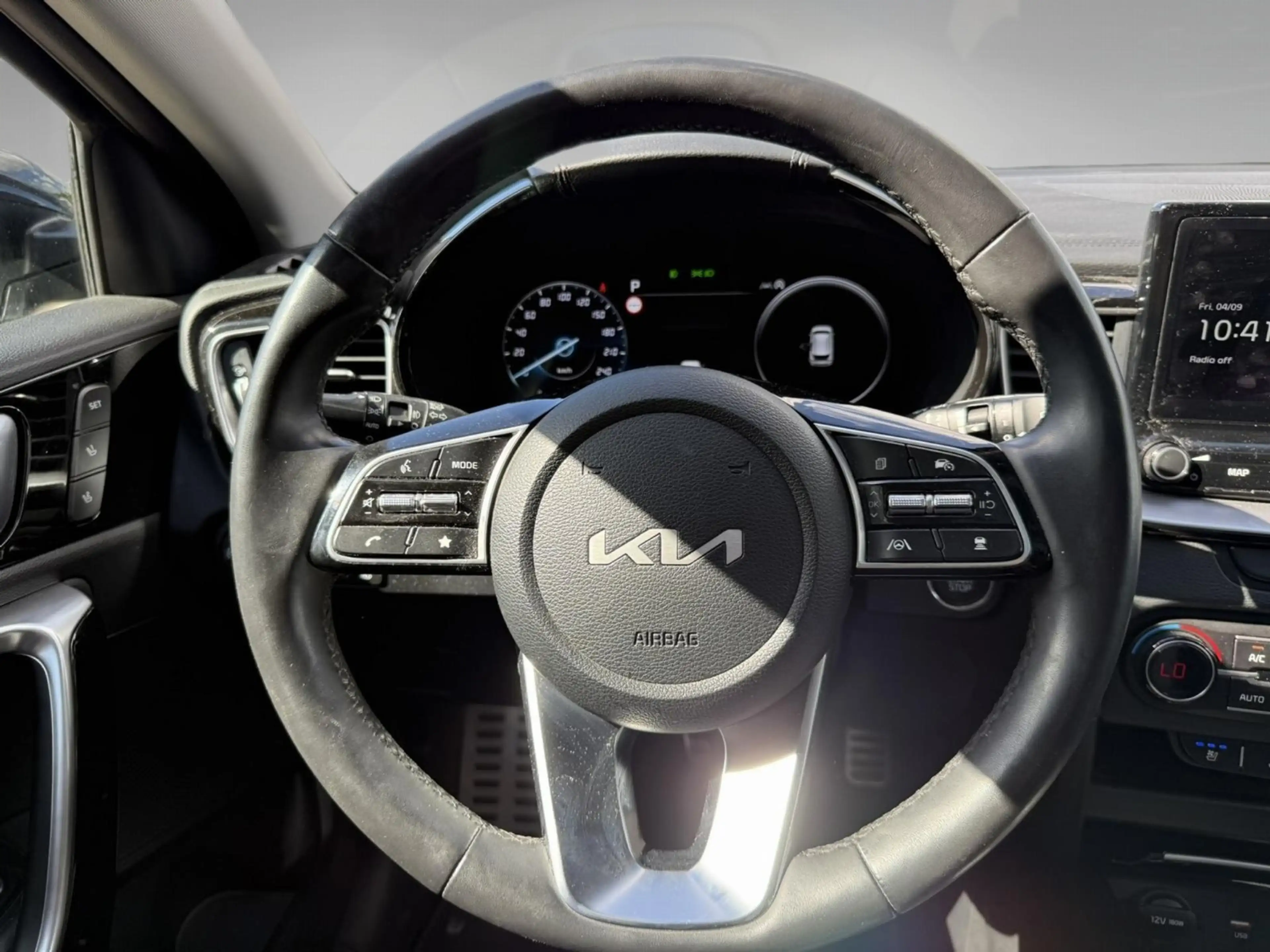 Kia Ceed / cee'd Ceed 1.6 CRDi Mild Hybrid Platinum Edition ACC — photo 10