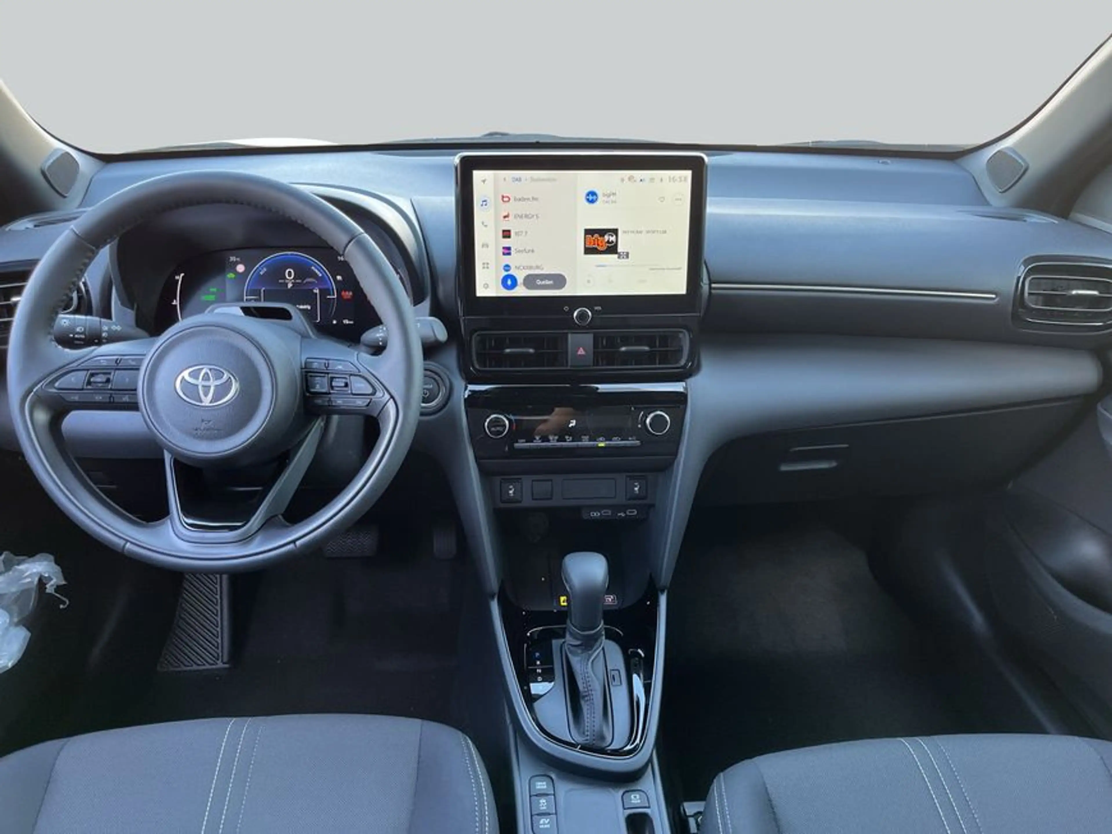 Toyota Yaris Cross Hybrid Teamplayer Technik-Paket PDC — photo 13