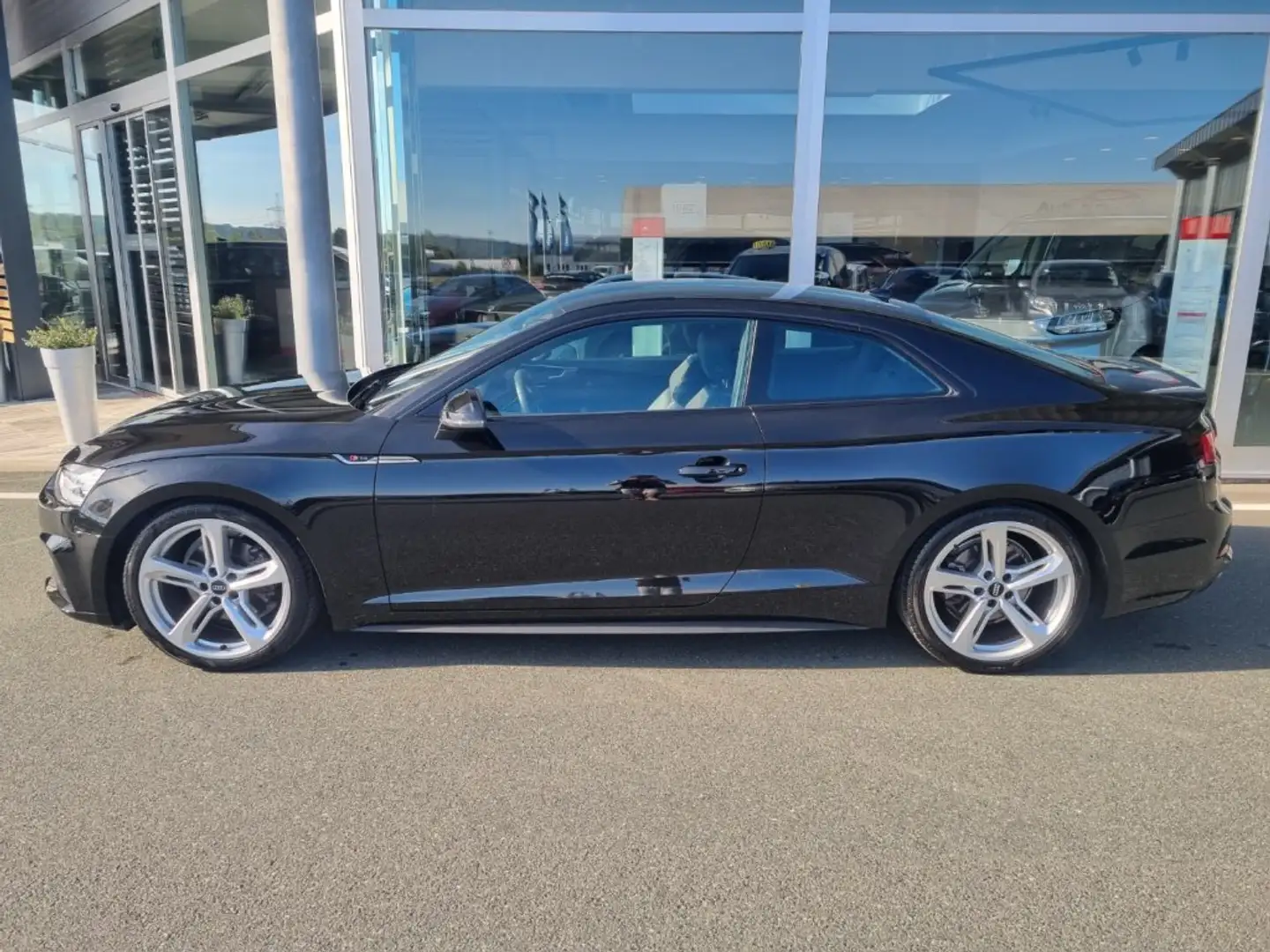 Audi A5 Coupe 2,0 TFSI sport Schwarz - 2