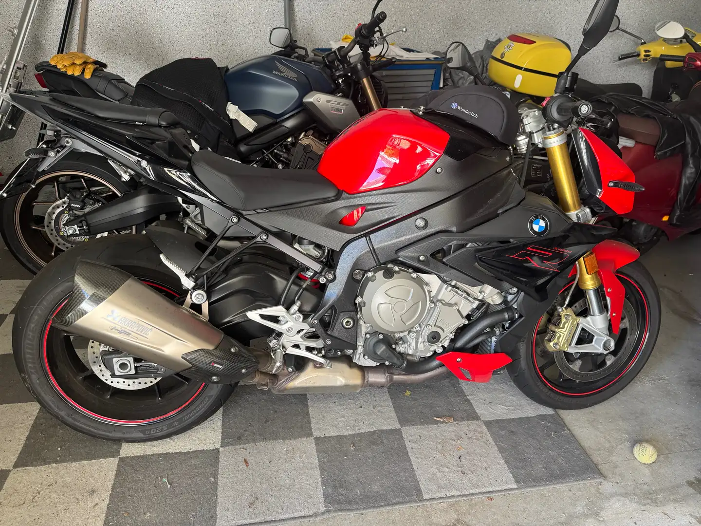 BMW S 1000 R Racingred mit Sport- und Dynamikpaket Czerwony - 1