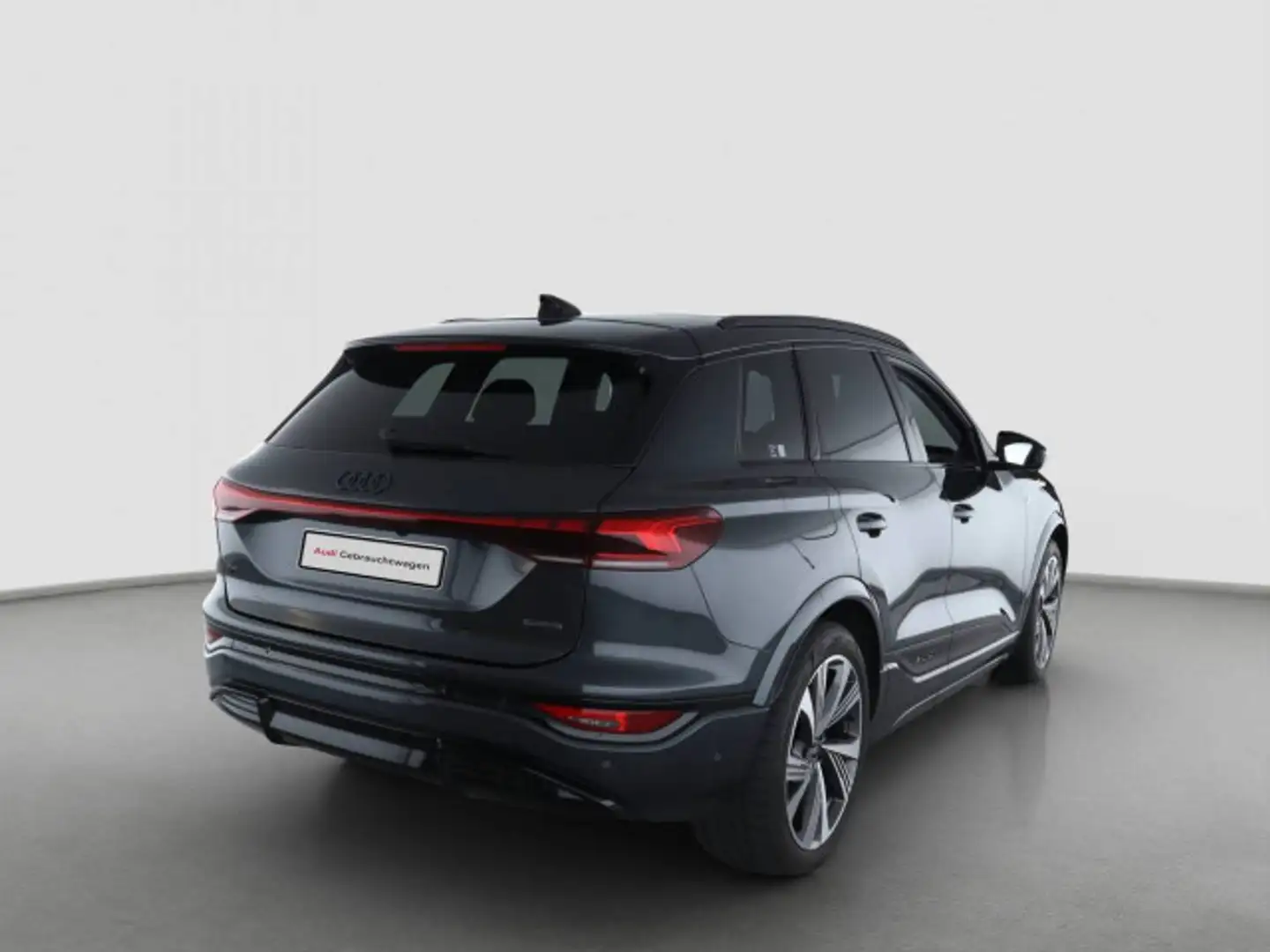 Audi Q6 S line e-tron quattro NAVI MATRIX PANO AHK VC Grau - 2