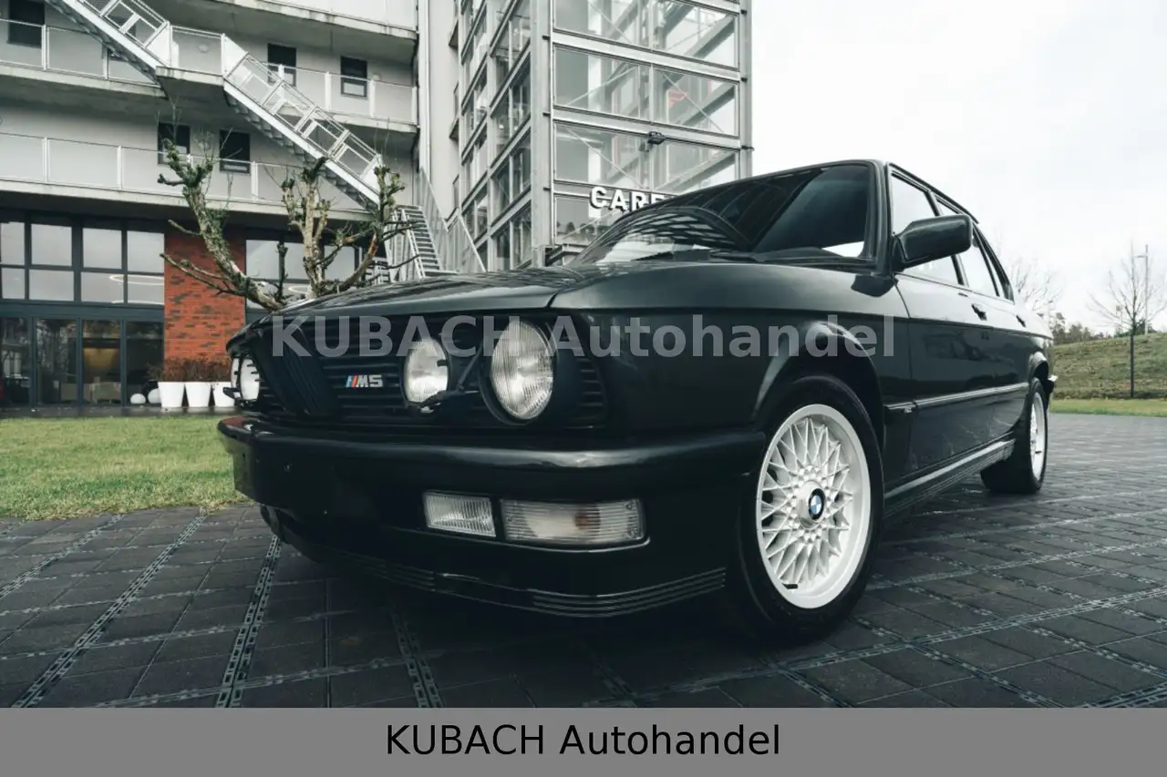 BMW M5 M5 1985