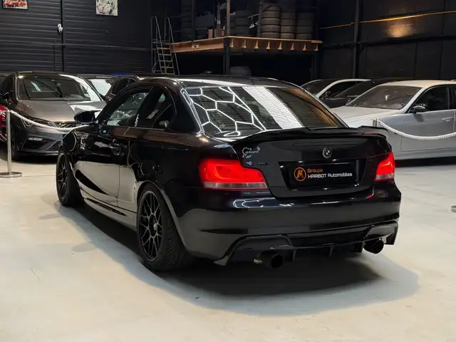 BMW 1 Series view 4