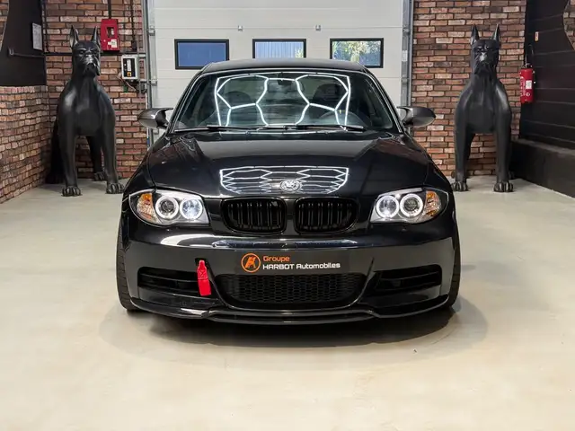 BMW 1 Series view 2