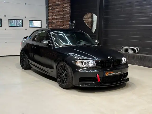 BMW 1 Series view 3