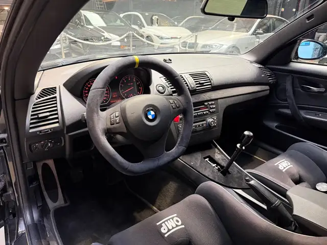 BMW 1 Series view 9