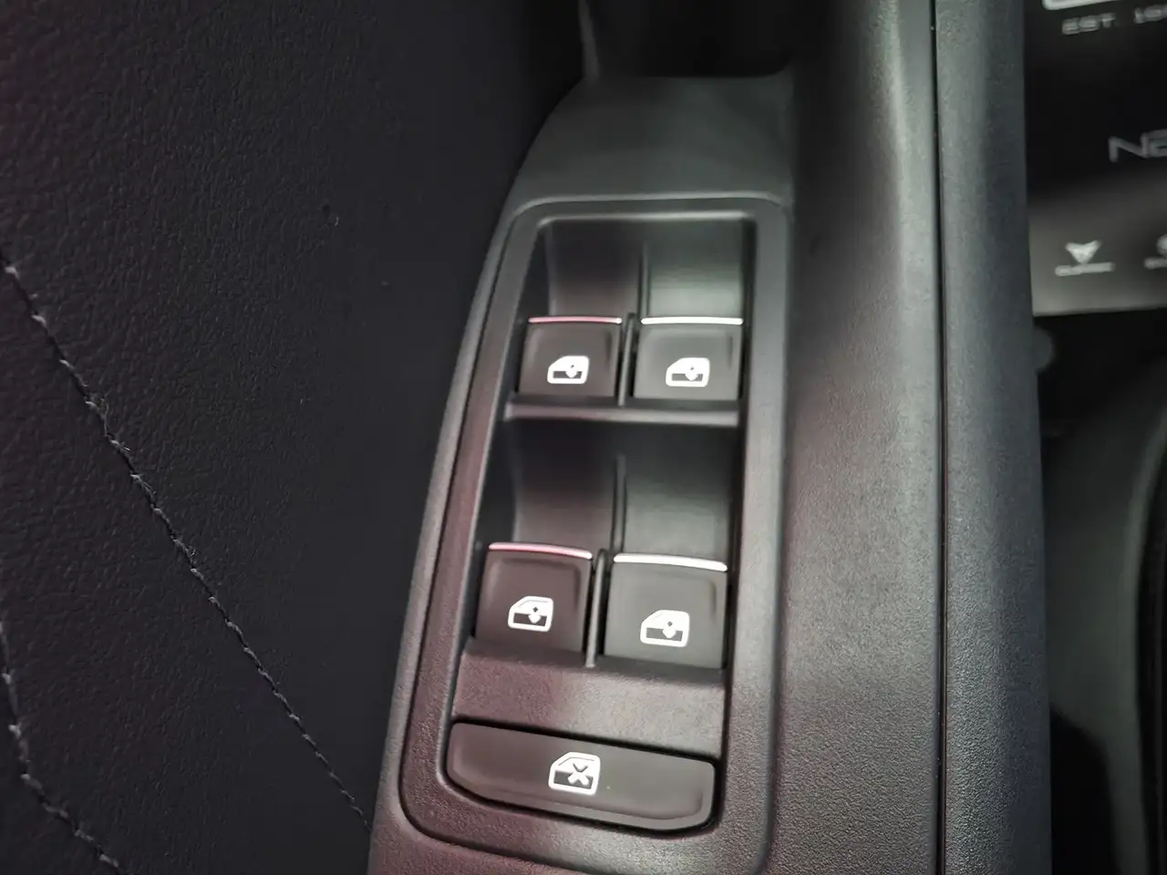 SEAT Ateca DSG FR Black Edition 360°|AHK|ACC|El.Heckkl. 26