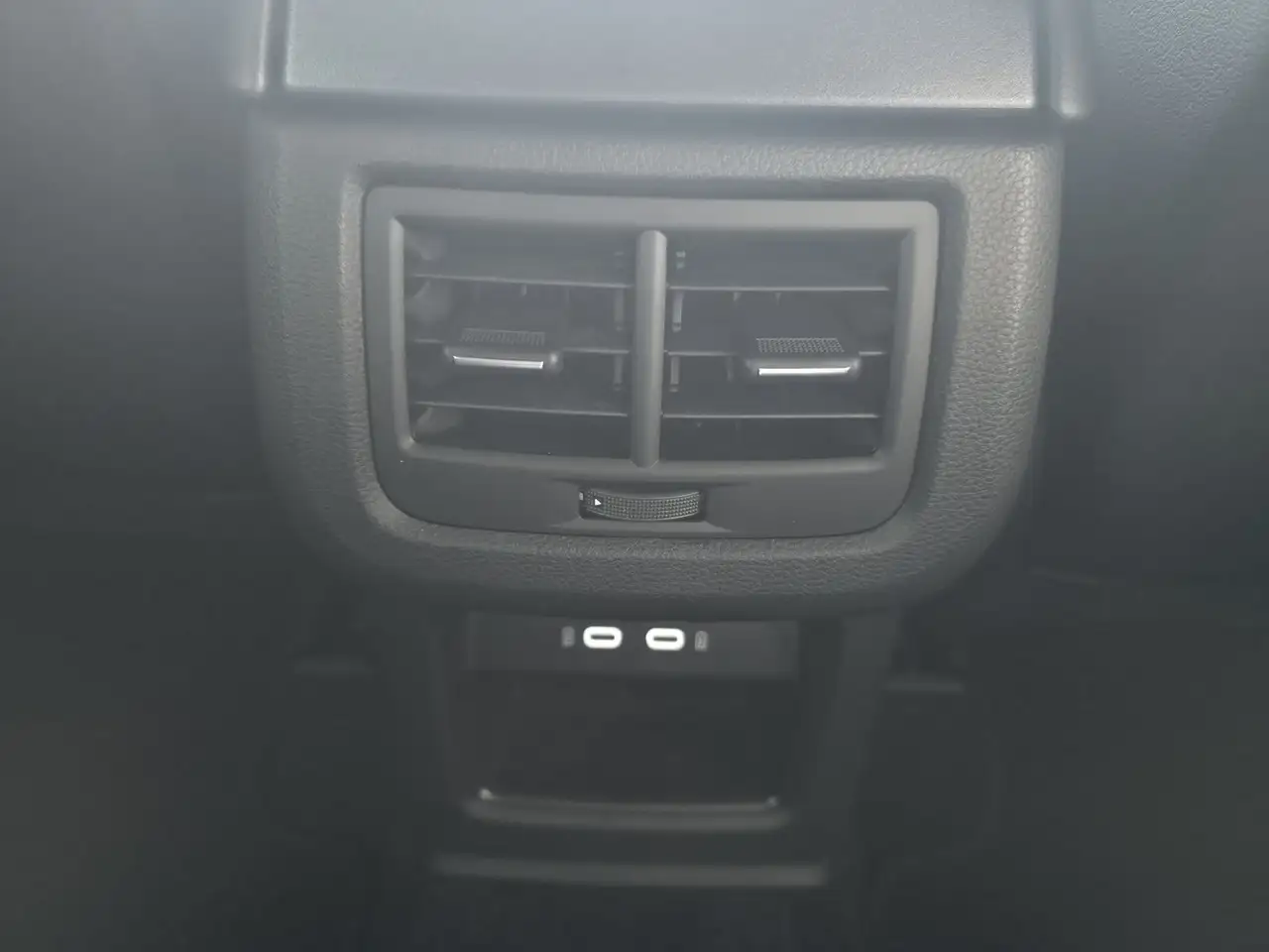SEAT Ateca DSG FR Black Edition 360°|AHK|ACC|El.Heckkl. 23
