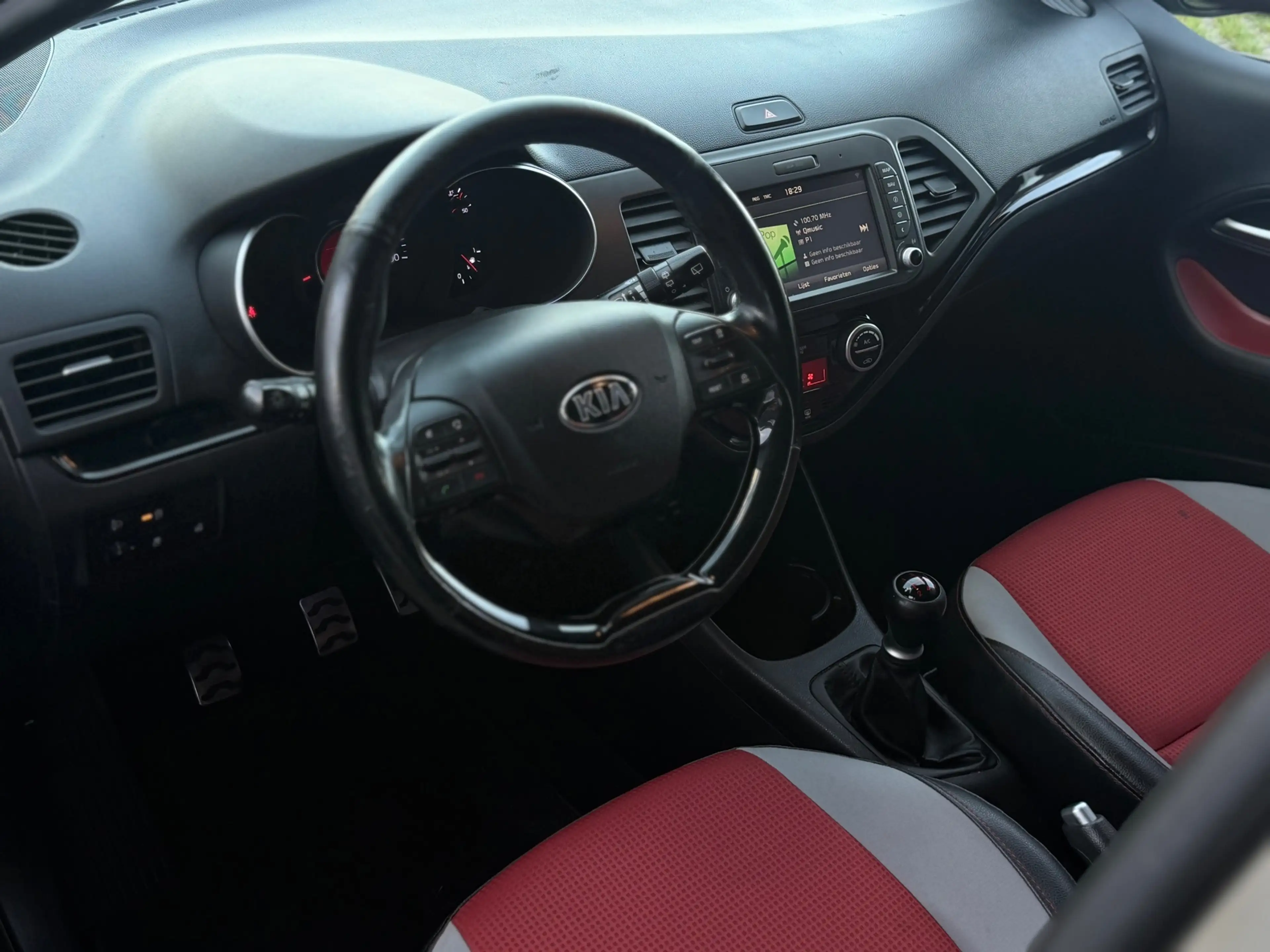 Kia Picanto 1.2 CVVT SportsLine | Stoel/stuur verwarm | NAVI — photo 4