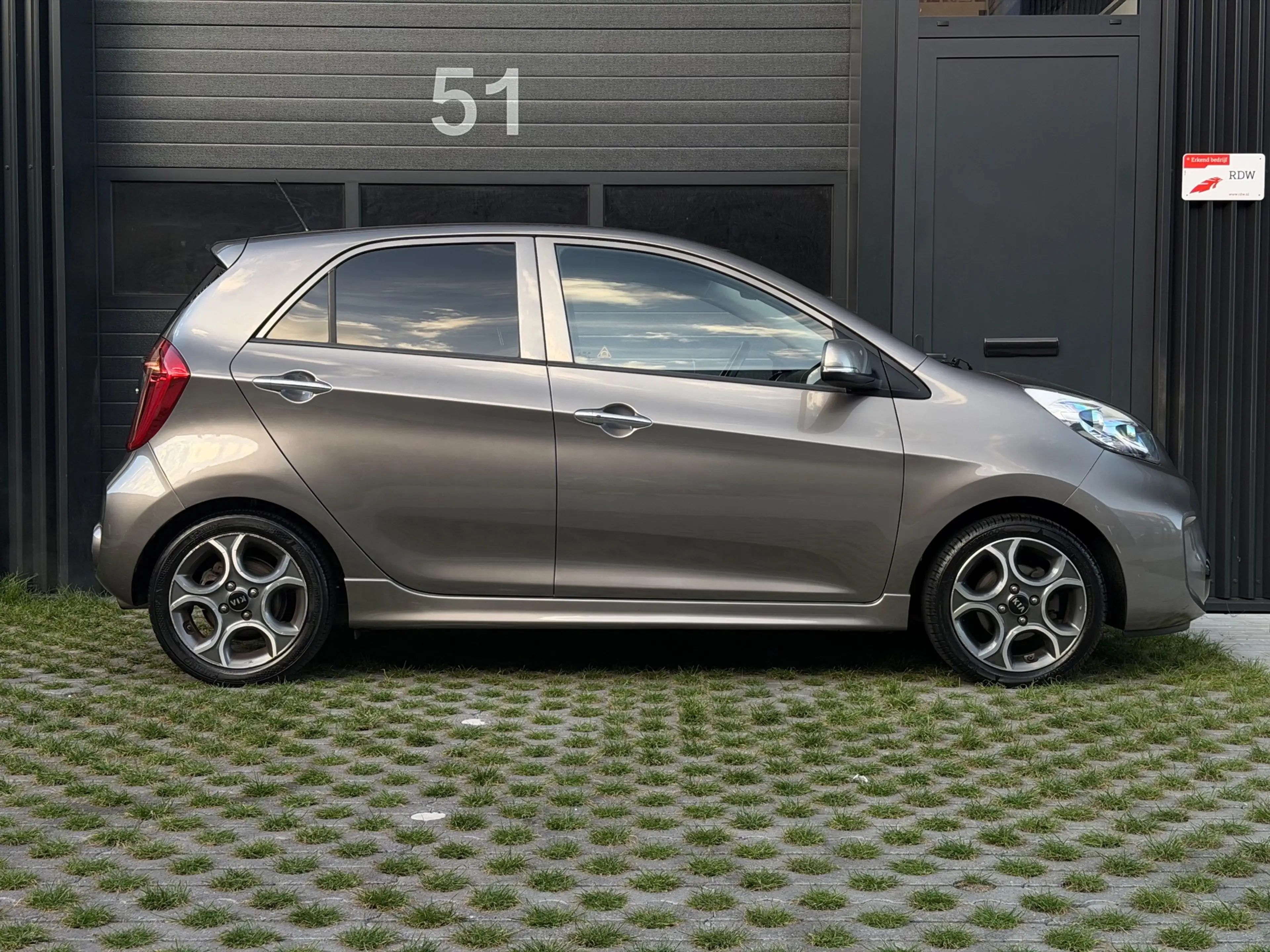 Kia Picanto 1.2 CVVT SportsLine | Stoel/stuur verwarm | NAVI — photo 11