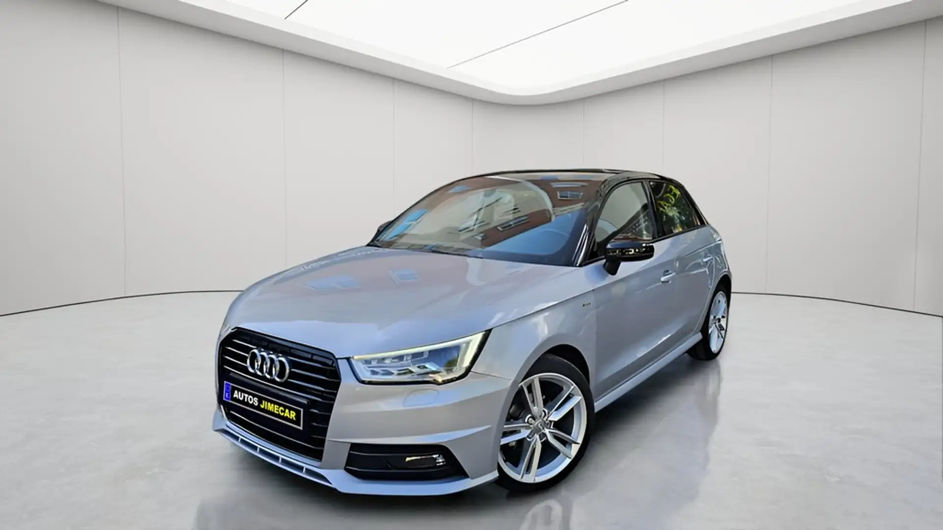 Audi A1 Adrenalin 1.0 TFSI 70kW (95CV) Sportback Grigio - 1