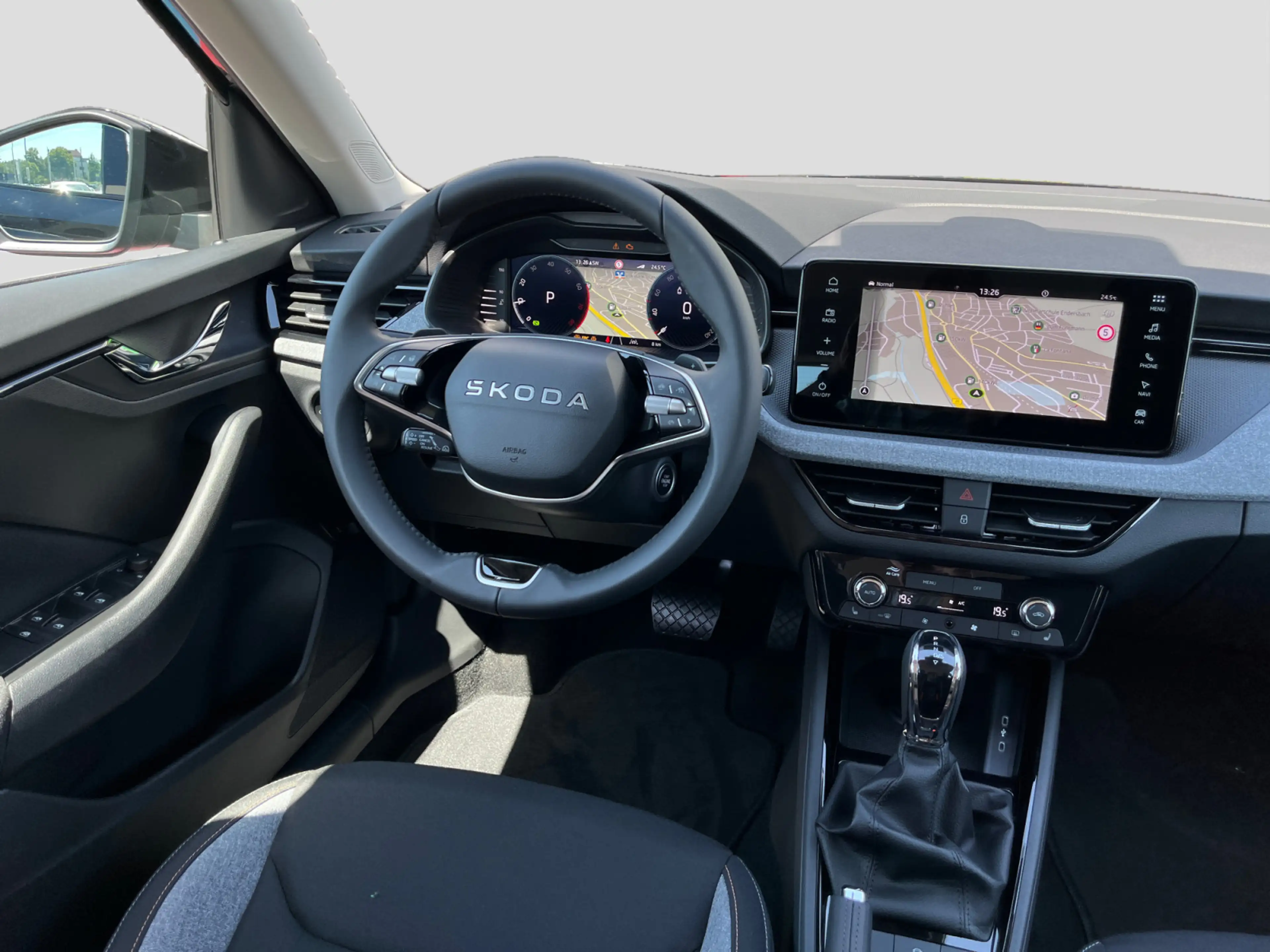 Skoda Kamiq Balance 1,0 TSI DSG Navi ACC AHK KESSY SHZ — photo 6