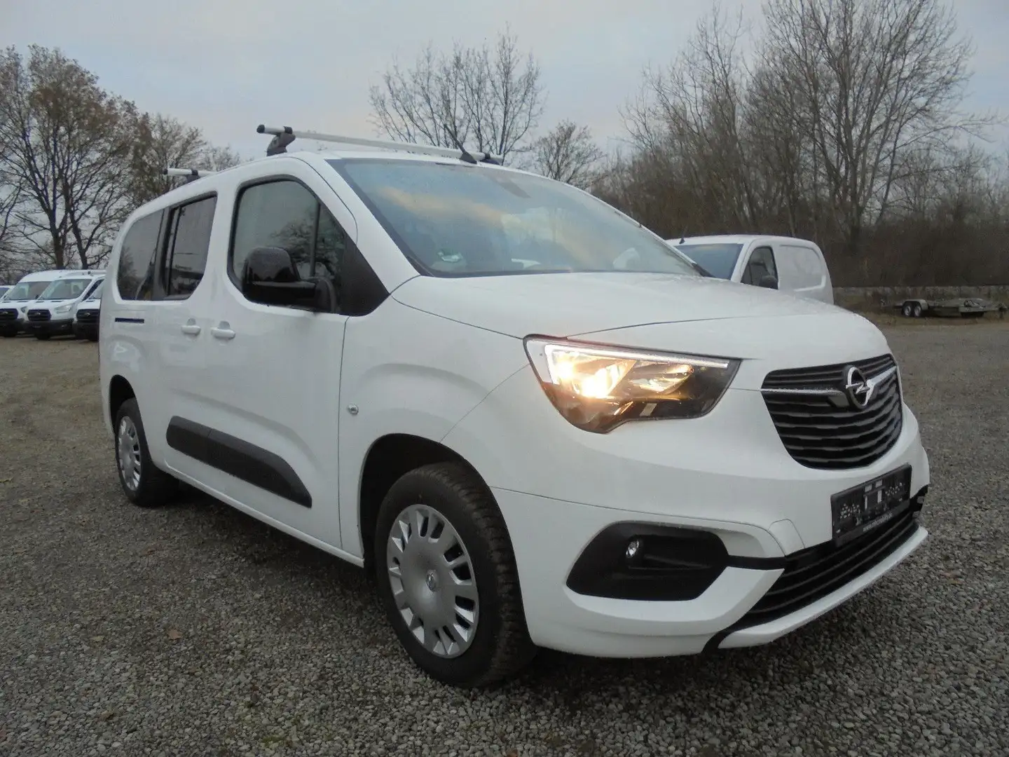 Opel Combo Life XL 1.5 D Kombi Lang 1. Hand AHK Klima Blanc - 1