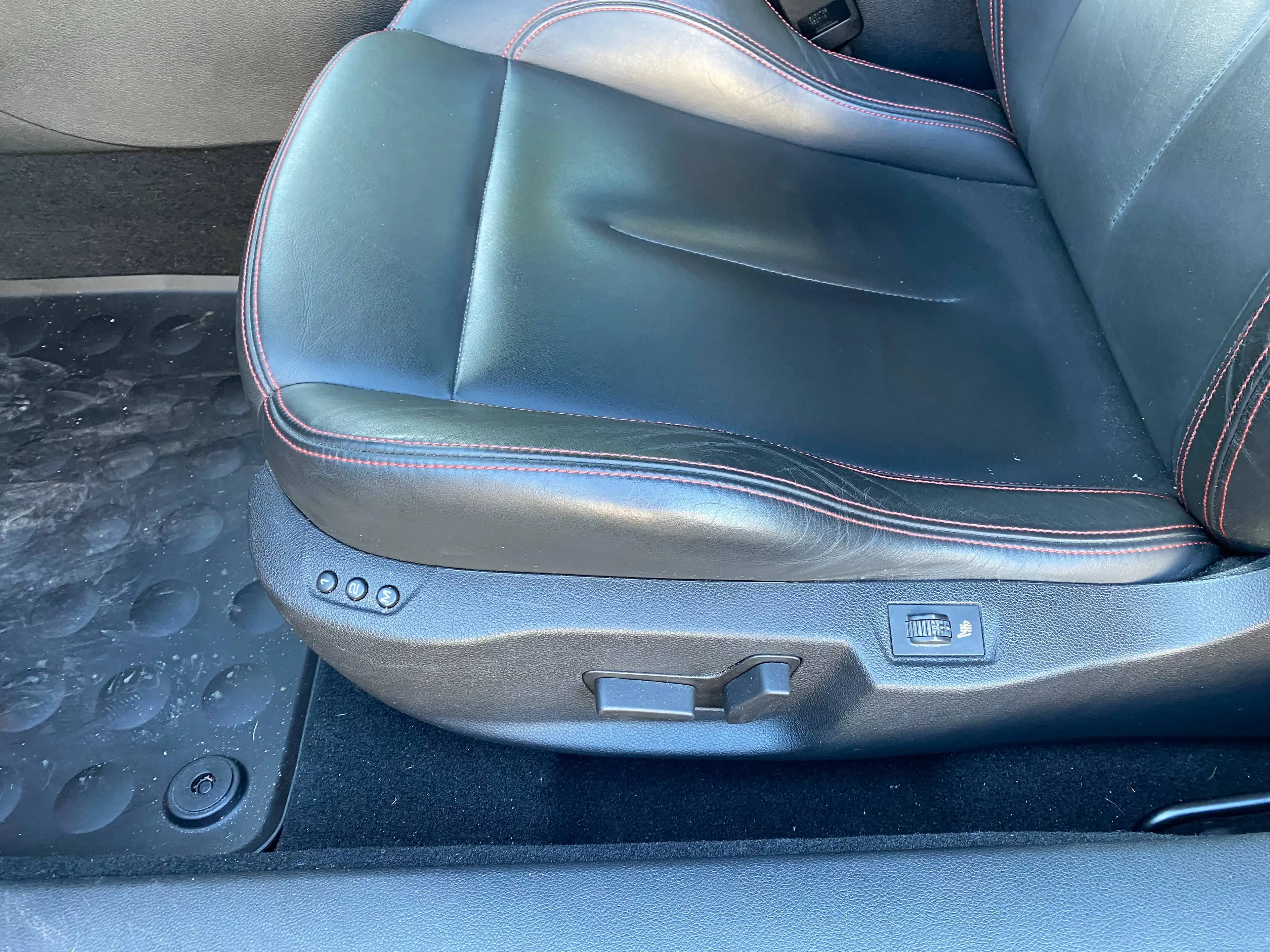 Peugeot RCZ GT Line Inspektion Neu — photo 10