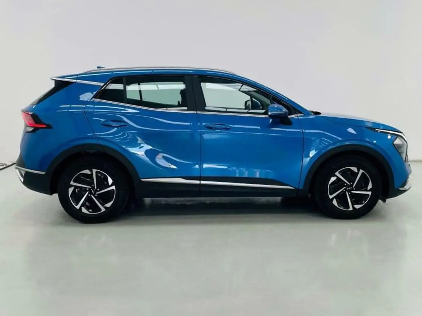 Kia Sportage 1.6 T-GDi MHEV 110kW (150CV) Drive 4x2 Bleu - 1