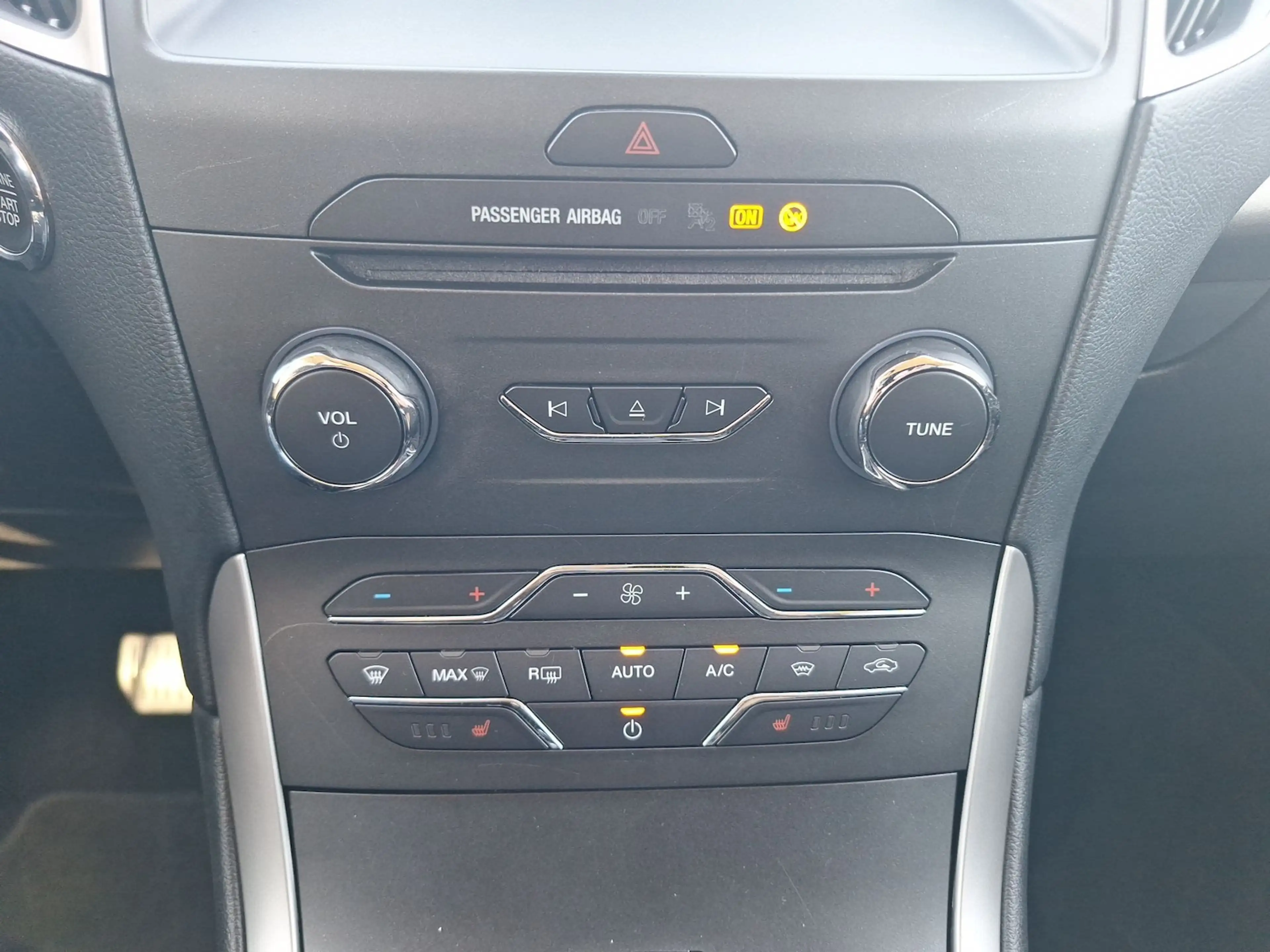 Ford S-Max Business Automatik LED*STHZ*Navi*Tempomat*Kamera — photo 9