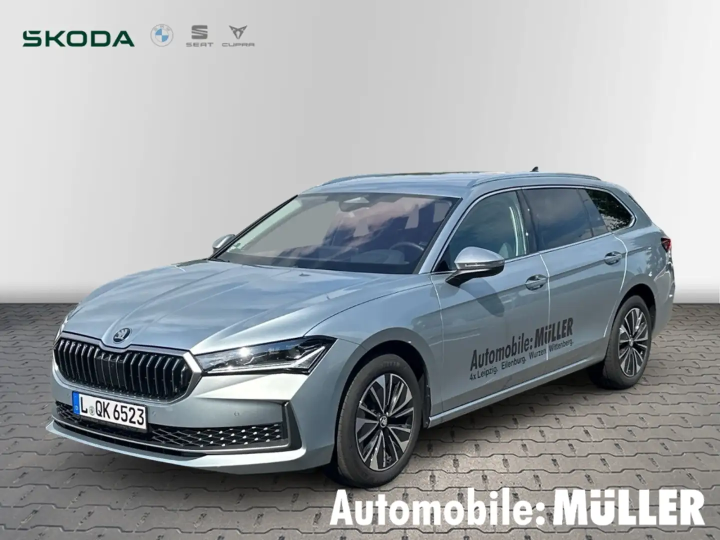 Skoda Superb Combi 2.0 TDI 110kW DSG EU6e Selection HUD StandHZ Grau - 1