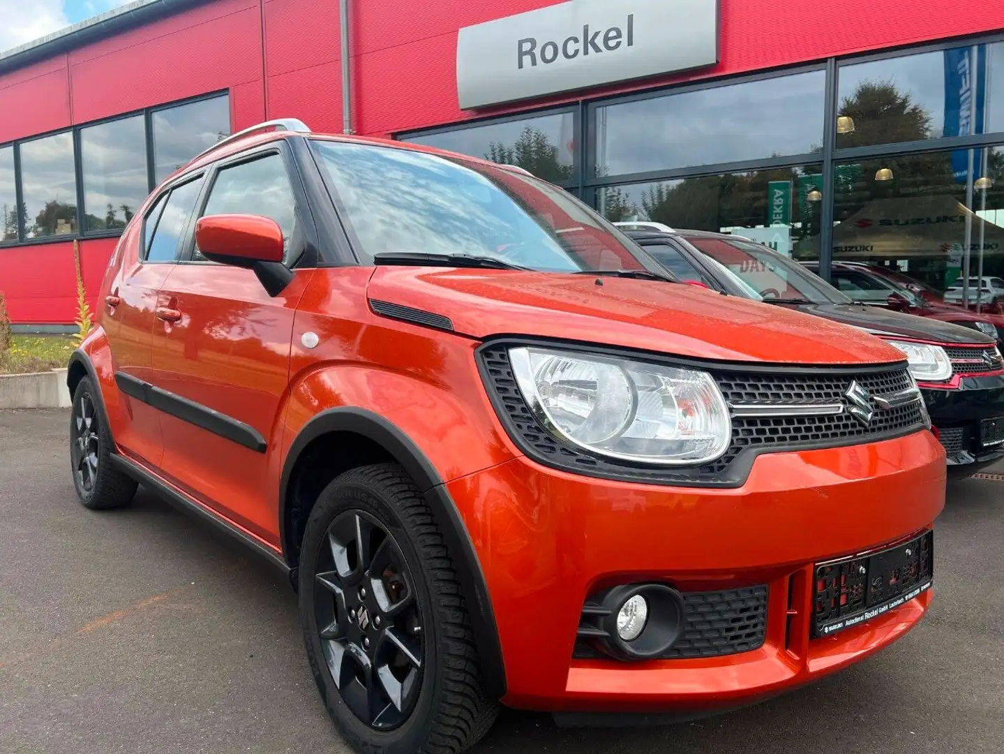 Suzuki Ignis Comfort Orange - 2