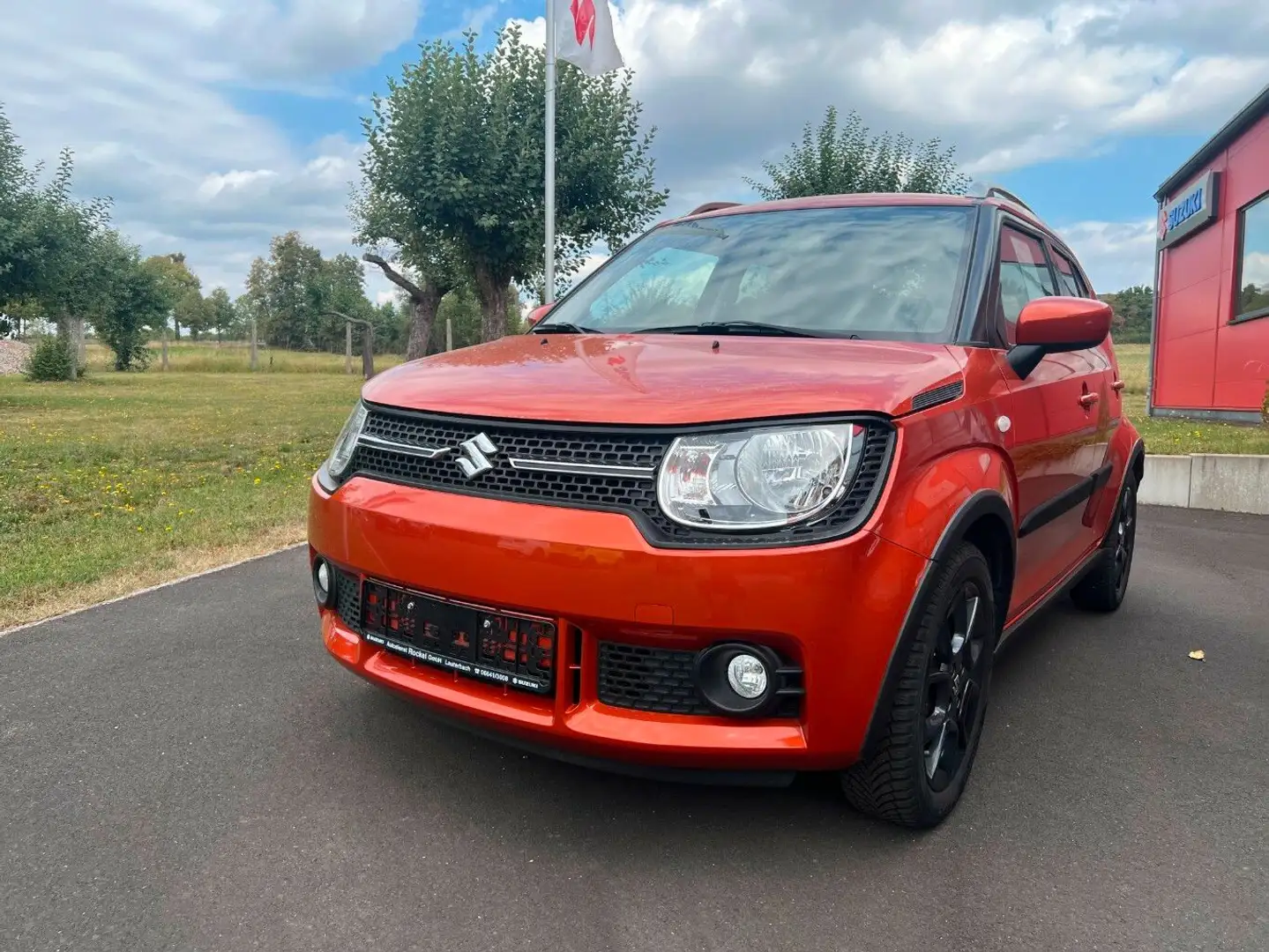 Suzuki Ignis Comfort Orange - 1