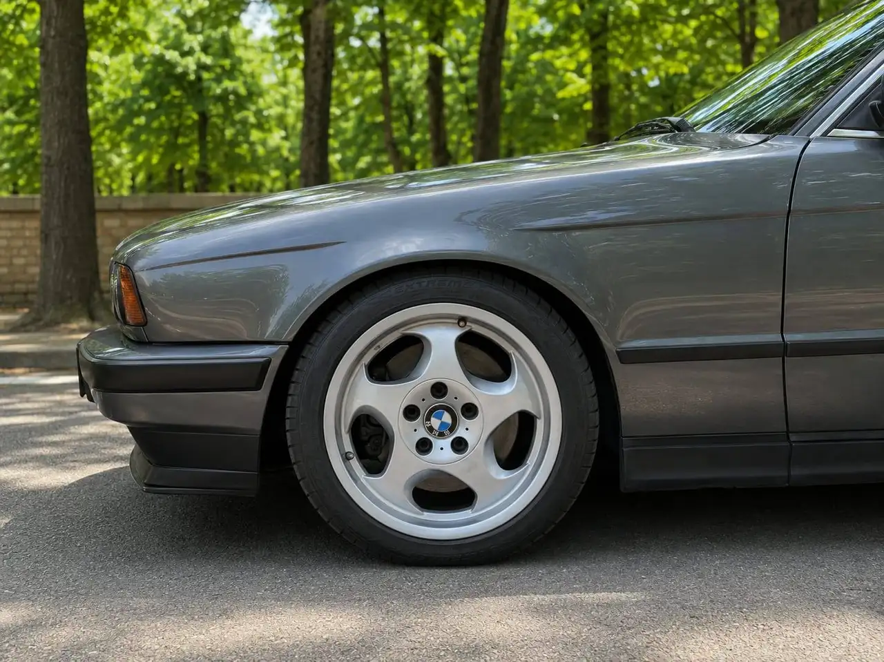 BMW 528i, foto 2