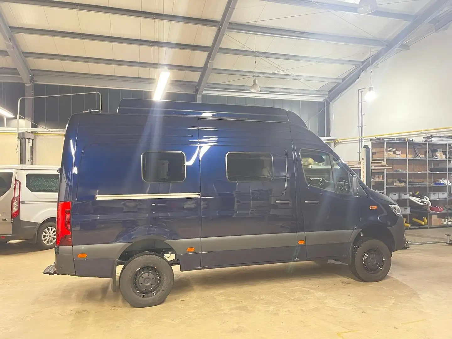 Mercedes-Benz Sprinter 319 CDI Sprinter 4x4 Standard 9G-TRONIC SELECT Blau - 2