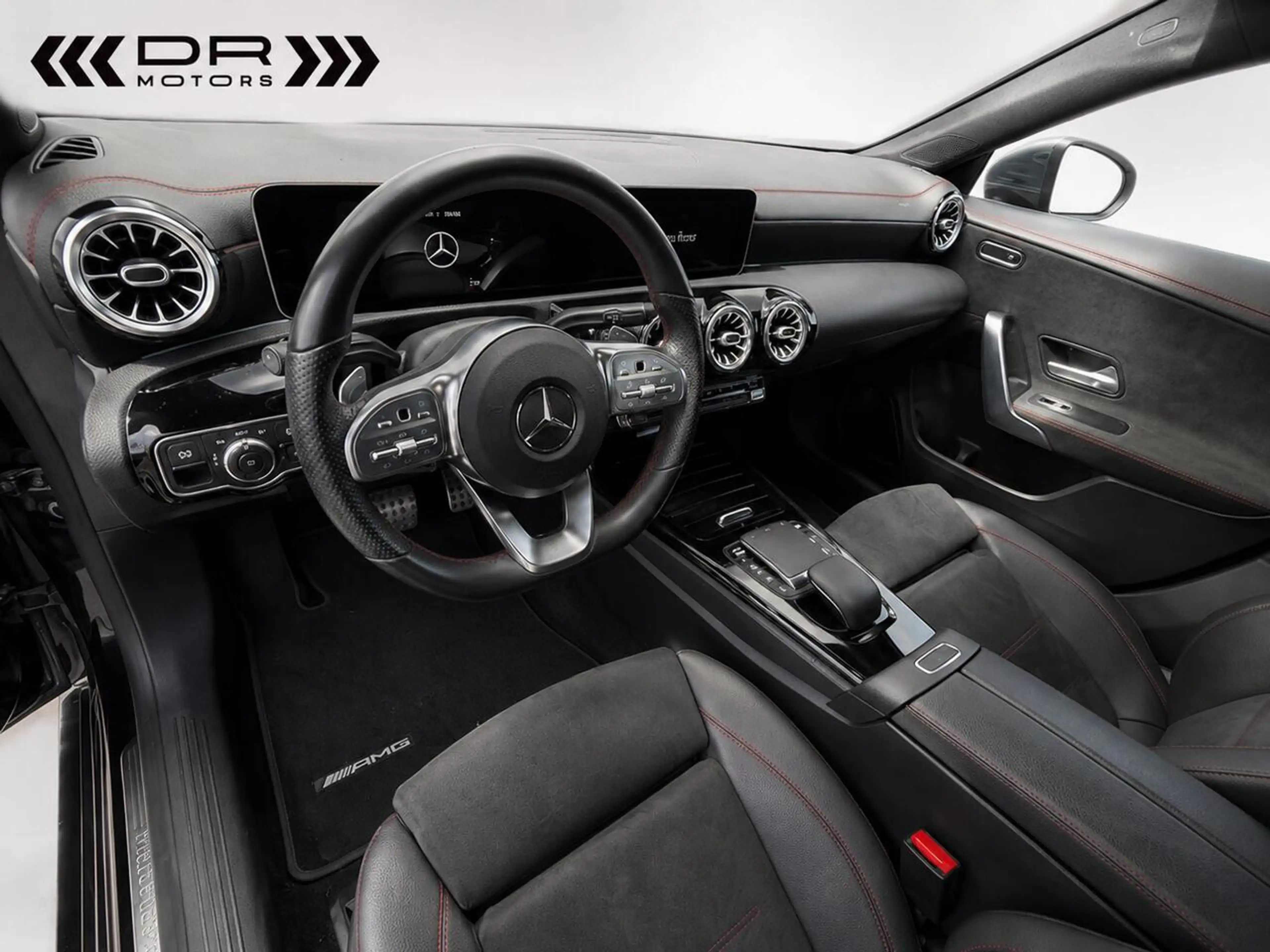 Mercedes-Benz CLA 180 SB - CAMERA - DODE HOEK — photo 13
