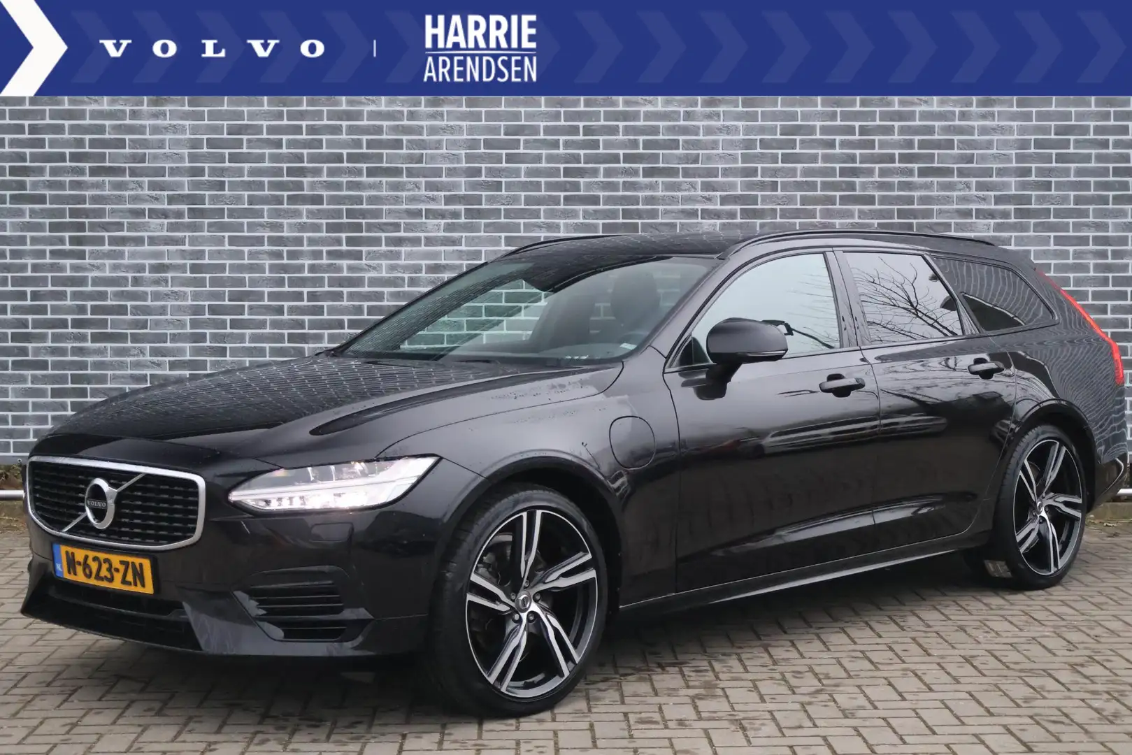 Volvo V90 2.0 T8 Twin Engine AWD R-Design | Trekhaak | Lucht Zwart - 1