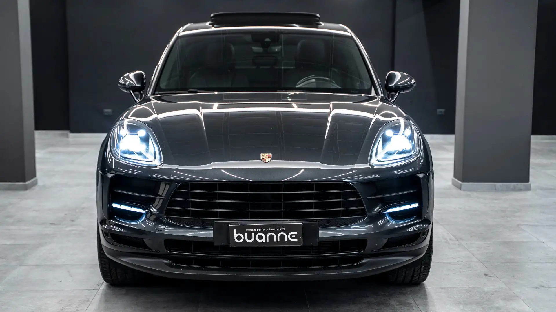 Porsche Macan 2.0 245CV PDK TETTO APR. PELLE VOLANTE RISC. ITA Grigio - 2