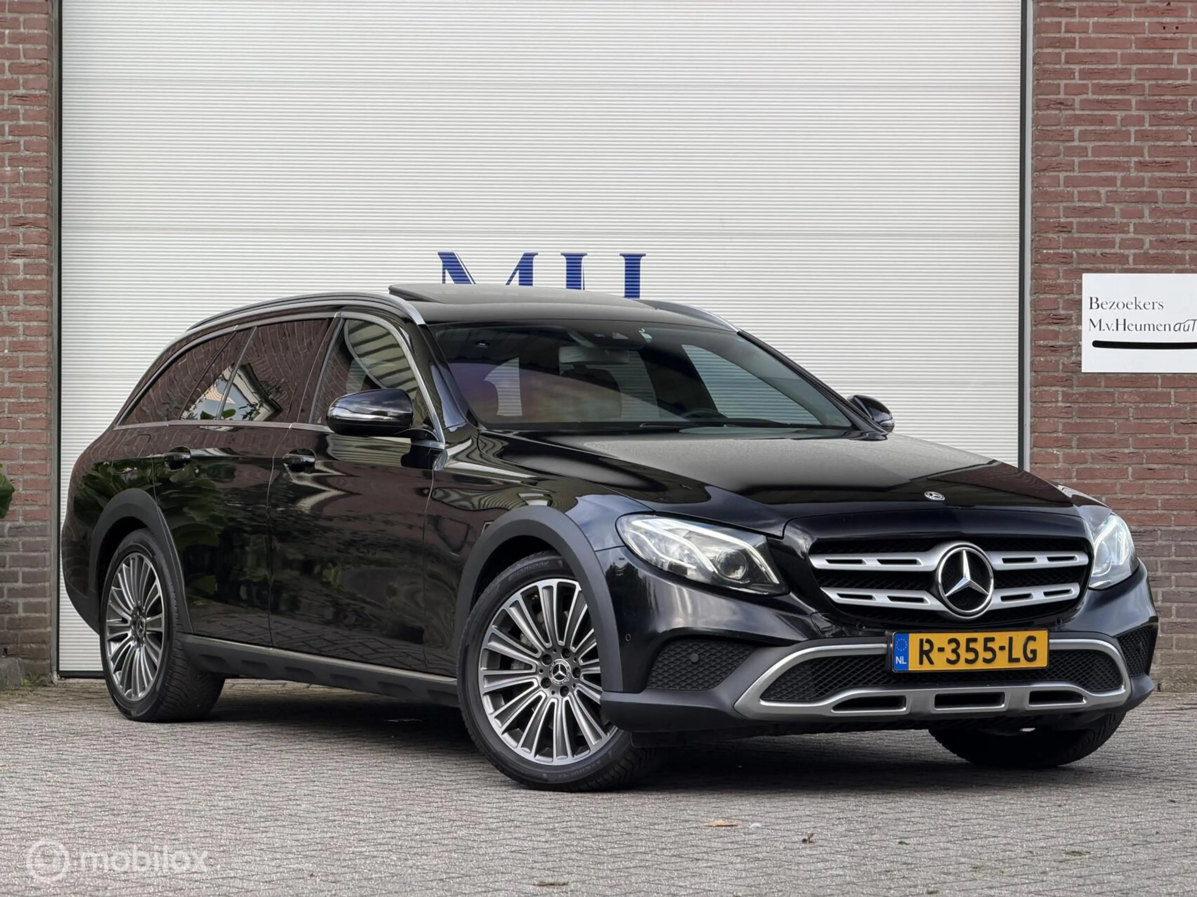 Mercedes-Benz E 350 Estate d 4Matic Premium — photo 9