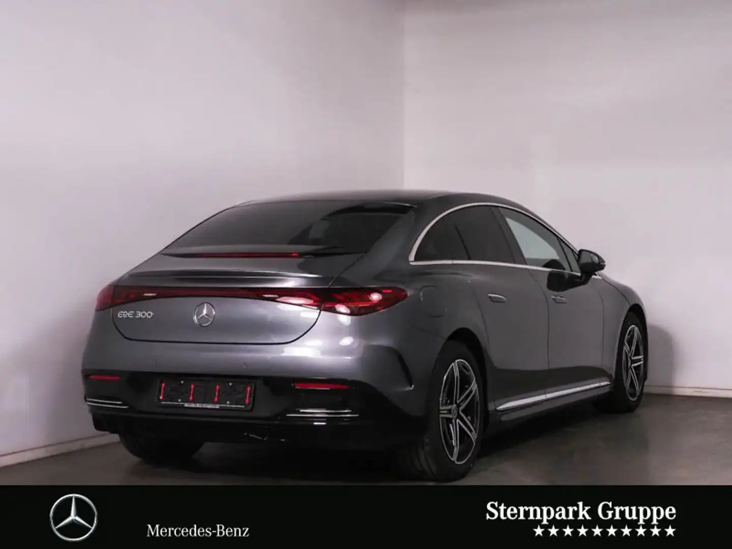 Mercedes-Benz EQE 300 EQE 300 AMG Edition Hyper°Distr°Key-Go°Burm°Memo Grijs - 2