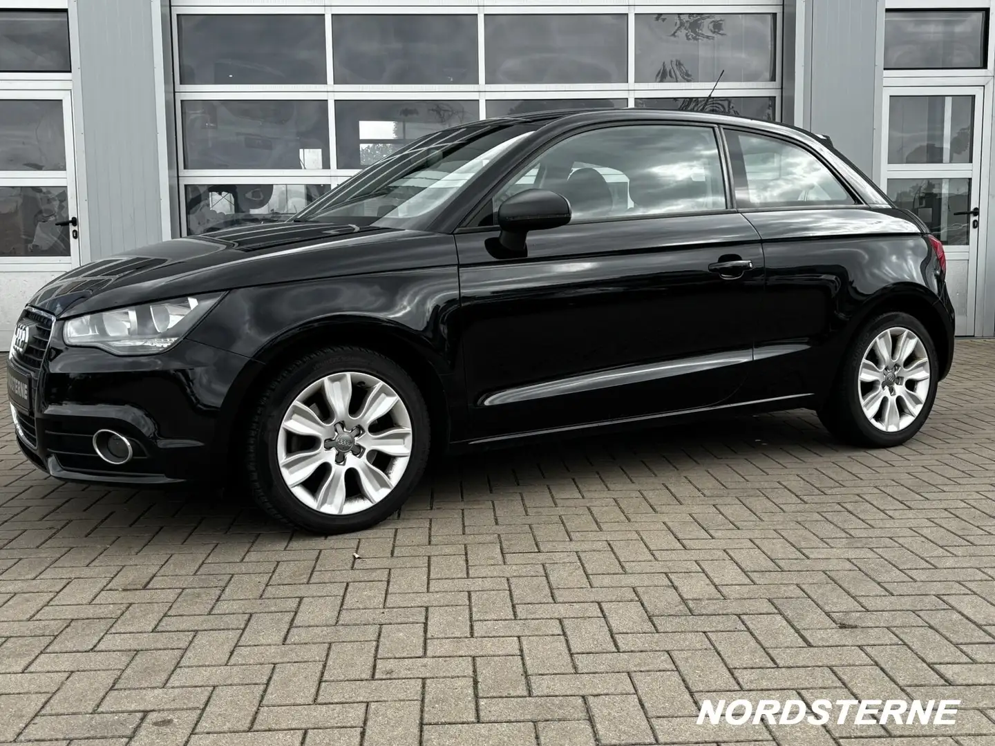 Audi A1 A1 1.4 TFSI Ambition KLIMA+SITZHEIZUNG+2HAND+PDC Schwarz - 2