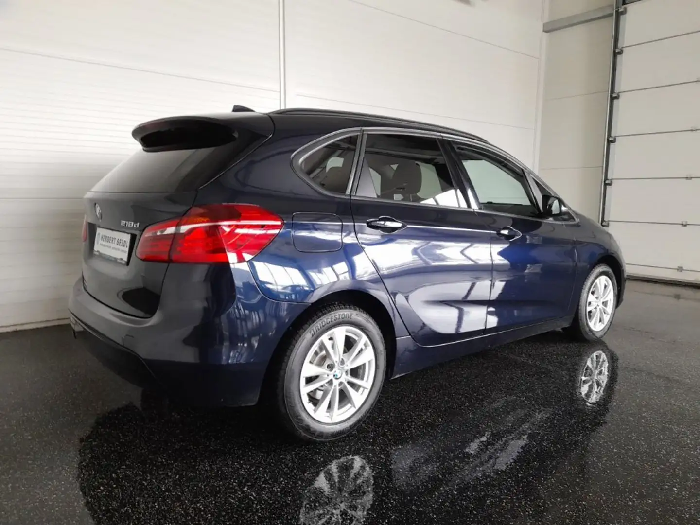 BMW 218 d Active Tourer SPORT LINE *VOLL LED / NAVI / TEMPOMAT / SHZG / 2-ZONEN-KLIMA / E-KLAPPE* Blau - 2