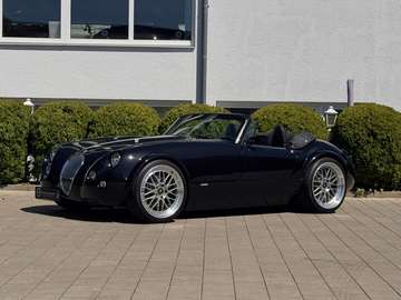 Roadster*Schwarz/Schwarz*6-Gang-Schalterl