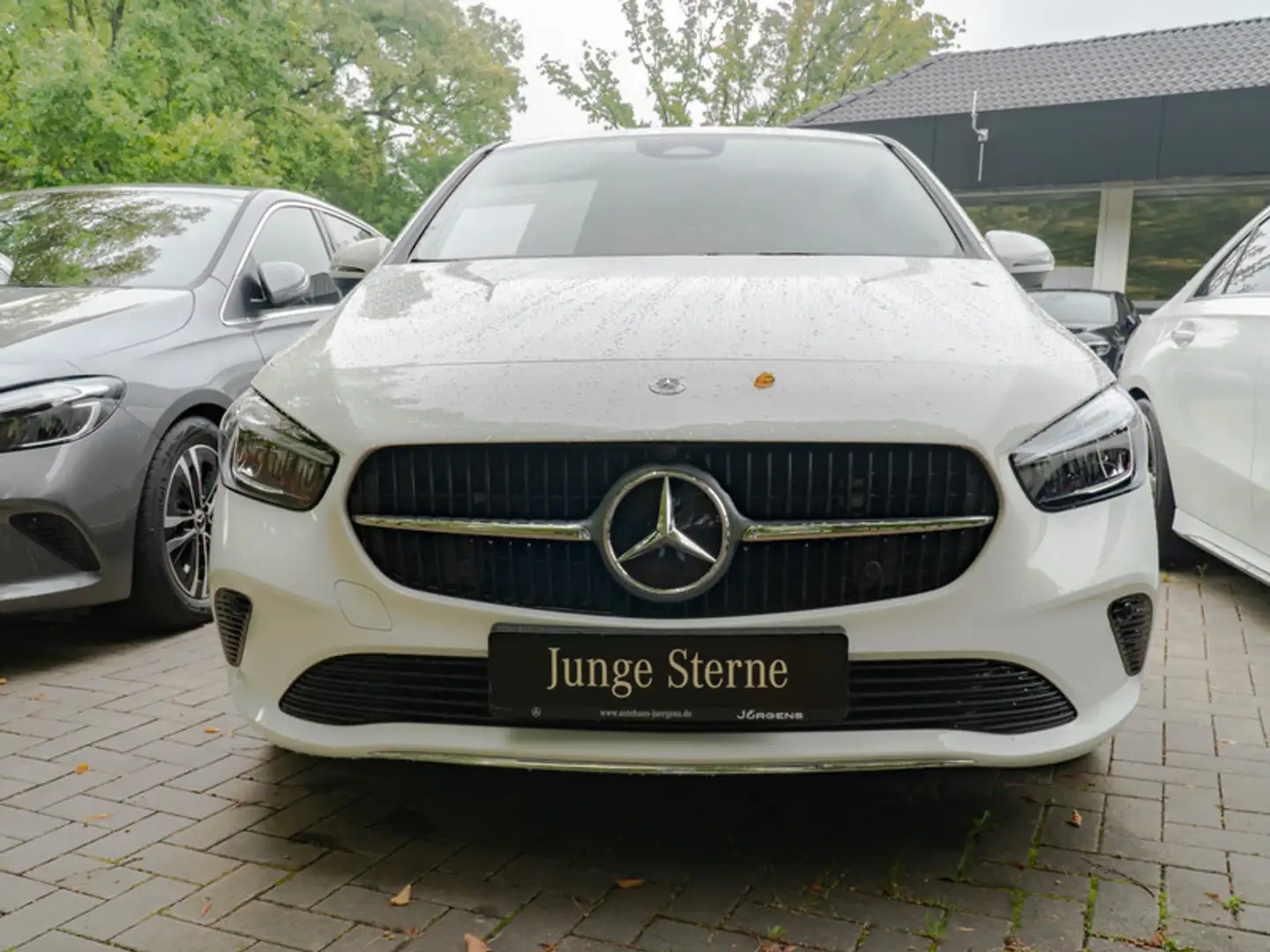Mercedes-Benz B 200 Progressive/LED/Cam/AHK/Totw/EASY-P/SHZ/17 Weiß - 2