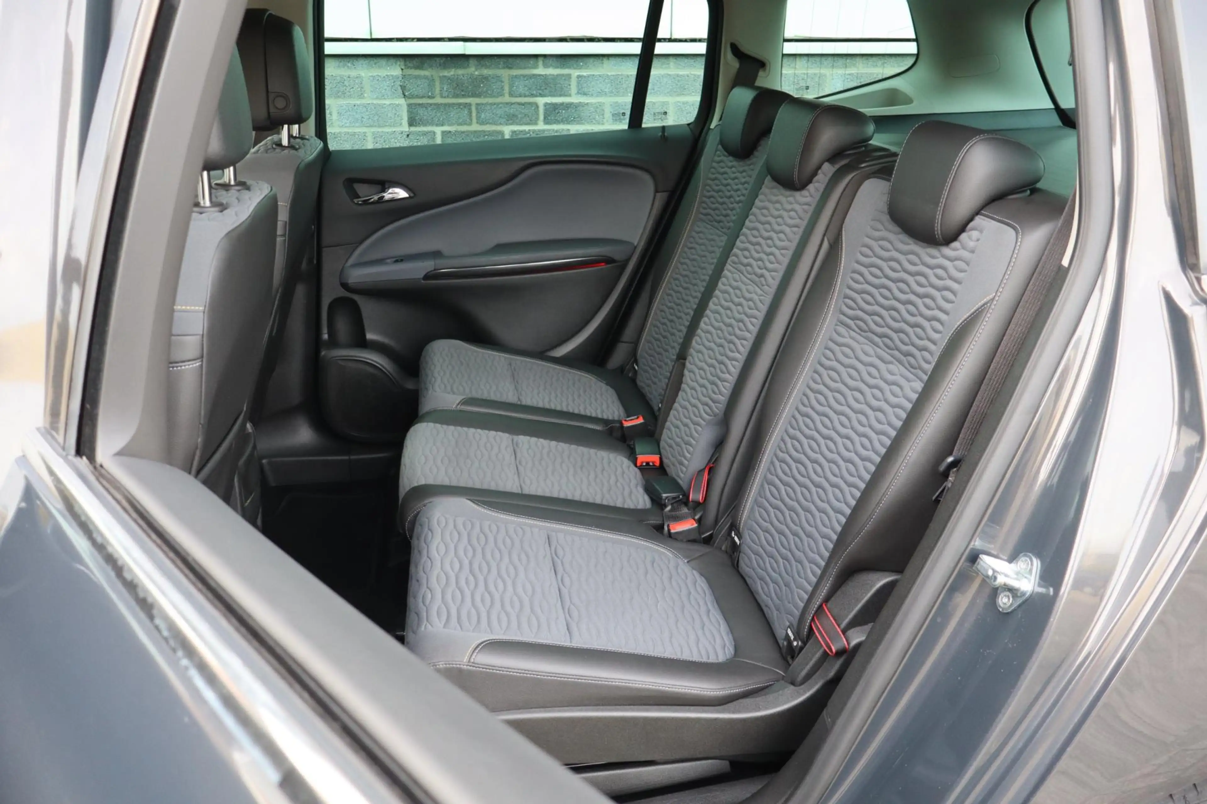 Opel Zafira Tourer 1.4 Cosmo Trekhaak — photo 10