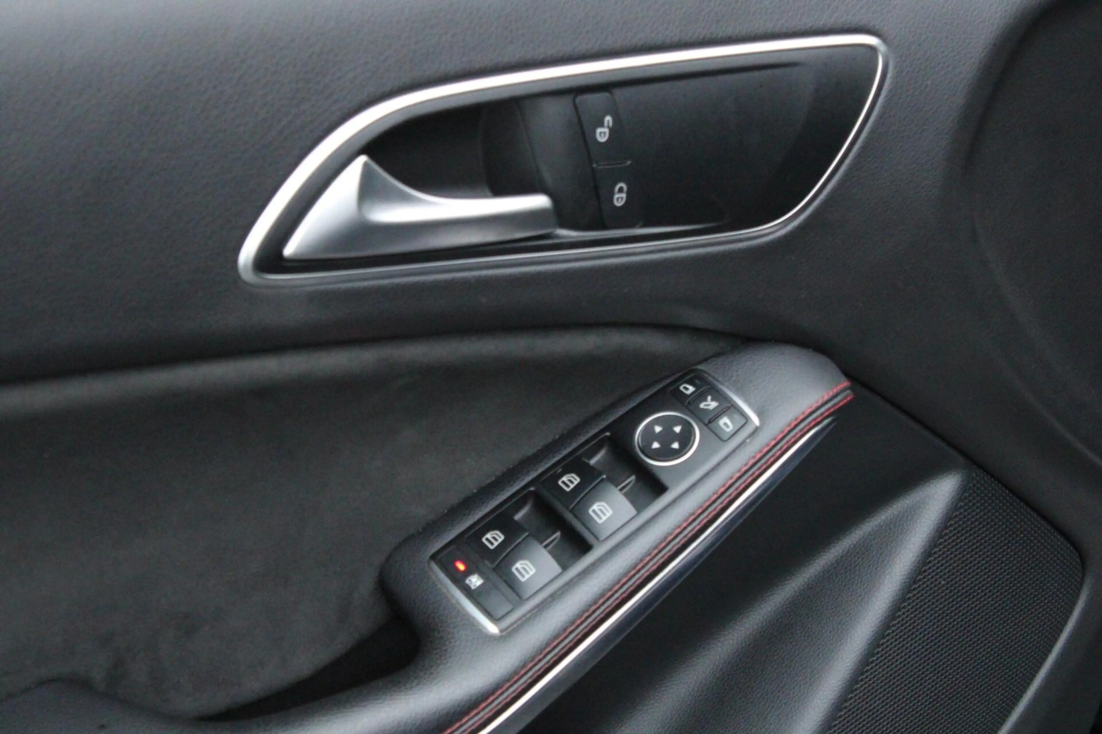 Mercedes-Benz A 180 AMG Night Edition Plus — photo 21