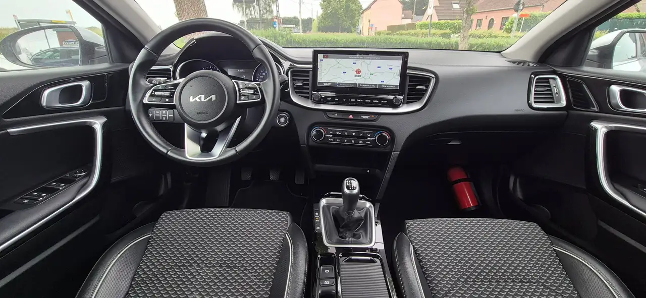 Kia Ceed 1.0 T-GDi *LEZ BXL 2035 * Camera*CarPlay*255€ PAR MOIS SANS ACOMP, миниатюра 7