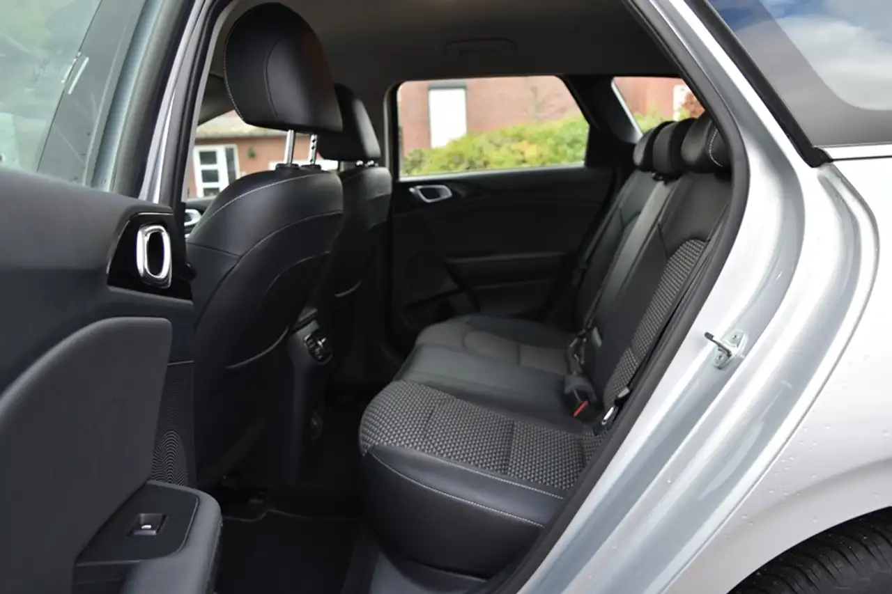 Kia Ceed 1.0 T-GDi *LEZ BXL 2035 * Camera*CarPlay*255€ PAR MOIS SANS ACOMP, миниатюра 10