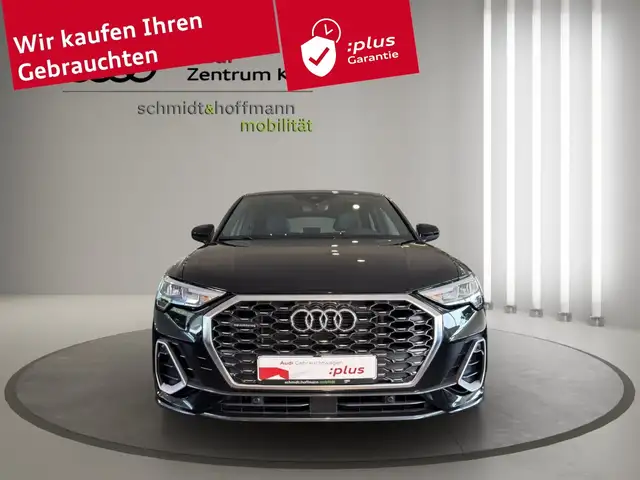 Audi Q3 main image