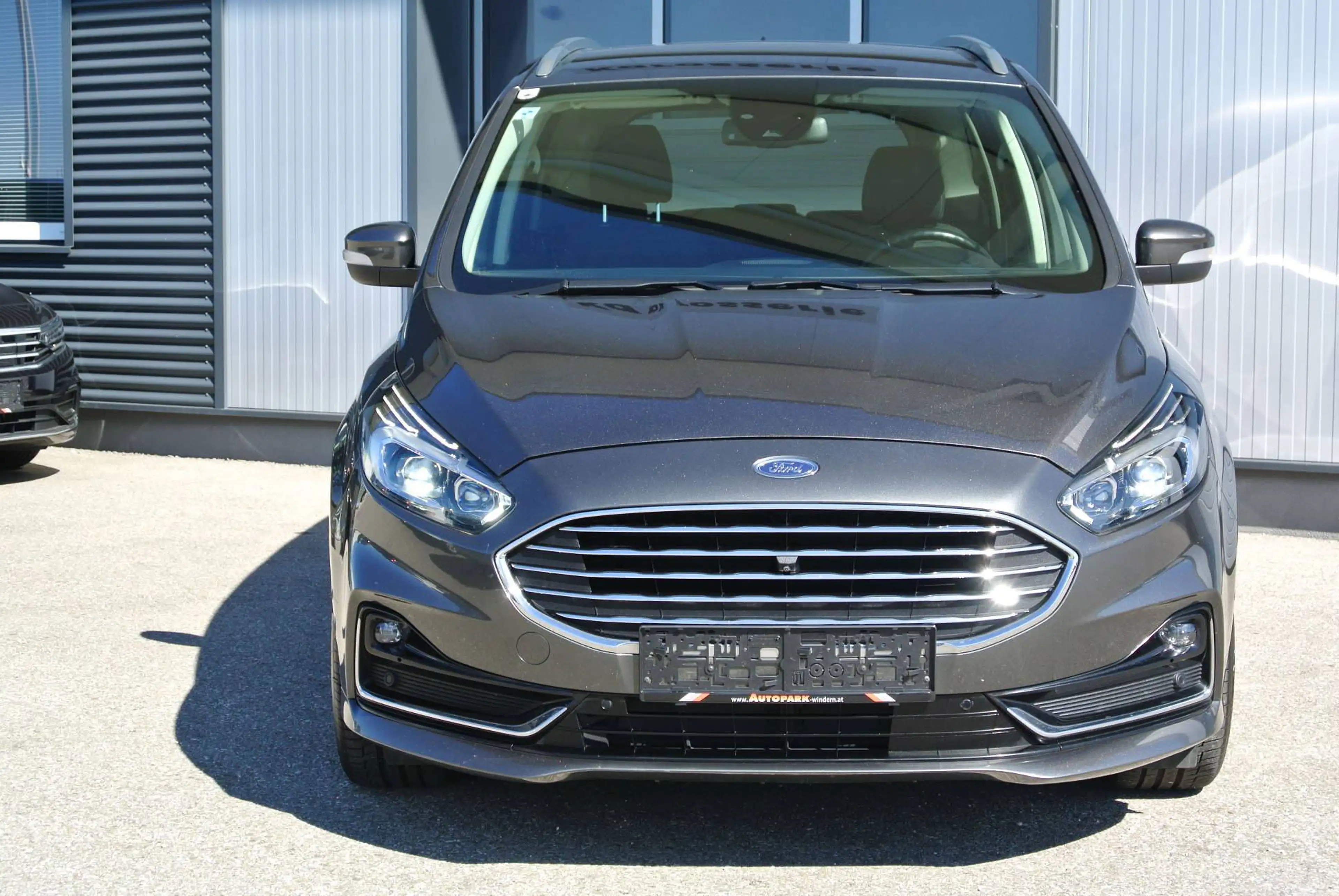 Ford Galaxy 2.0 EcoBlue Aut. AWD VIGNALE * 7-SITZE * LEDER * — photo 2