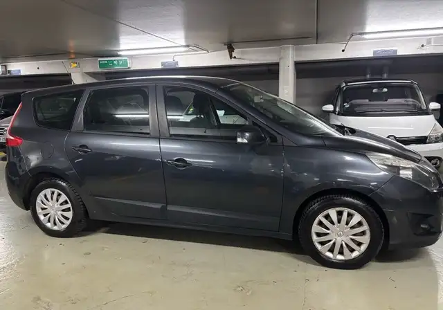 Renault Grand Scenic view 7