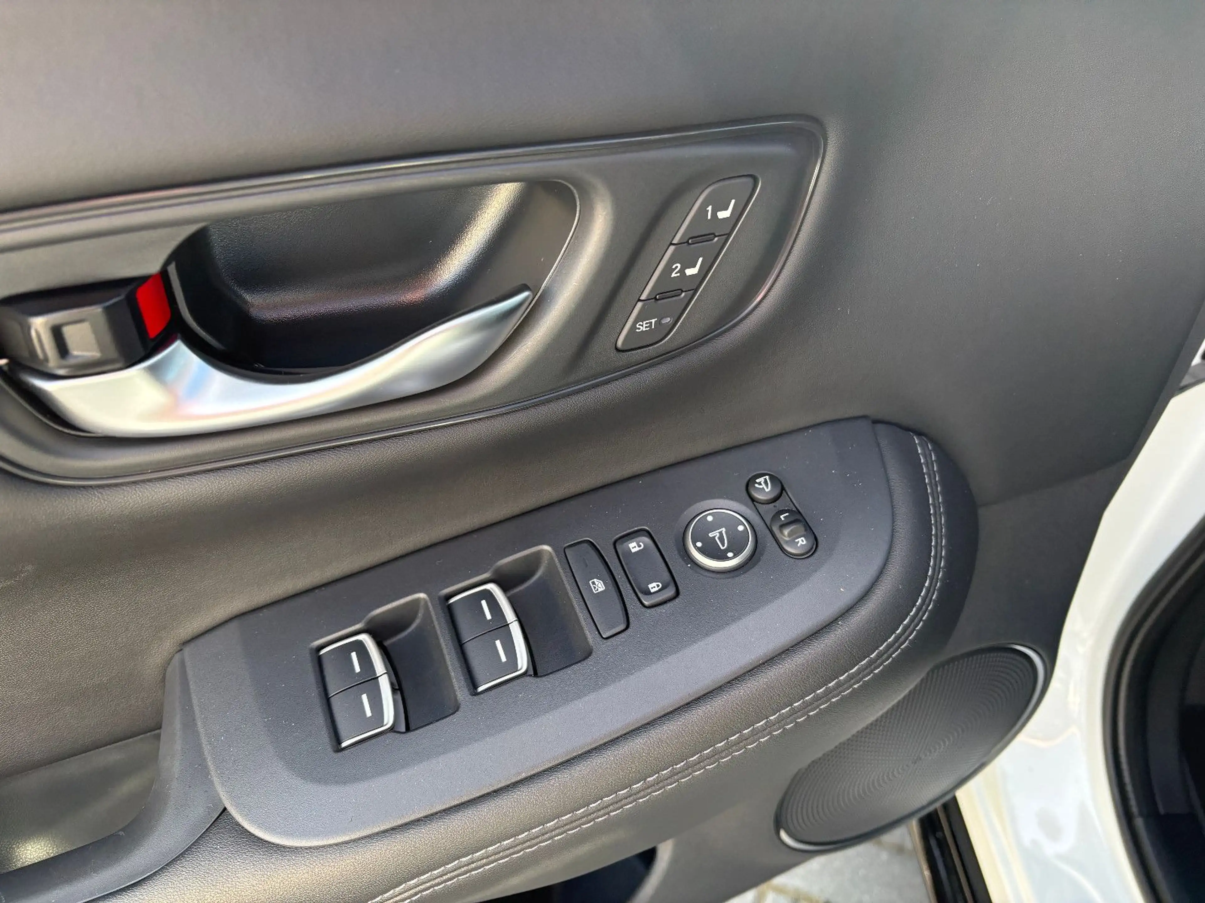 Honda ZR-V 2,0 e:HEV Advance Navi/LED/HUD/Bose — photo 15