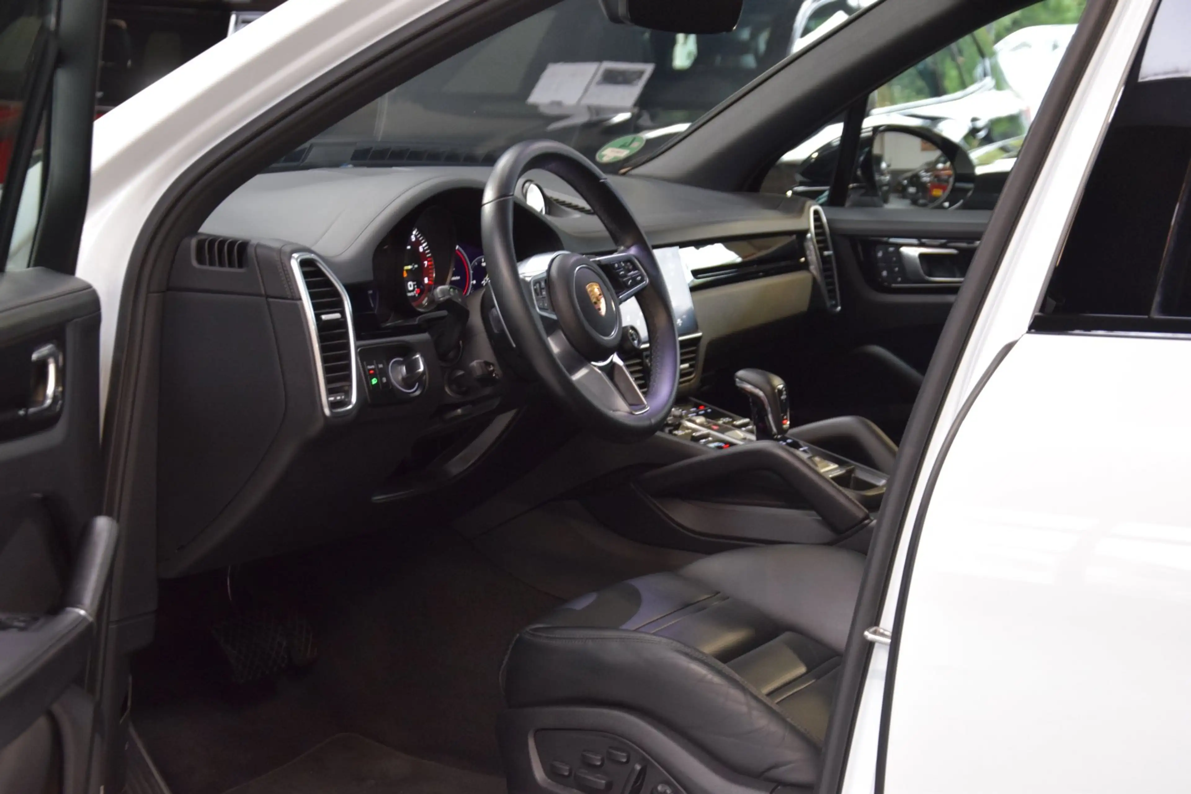 Porsche Cayenne 3.0 E-Hybrid Platinum Edition Navi|Panoramadak|Org — photo 17