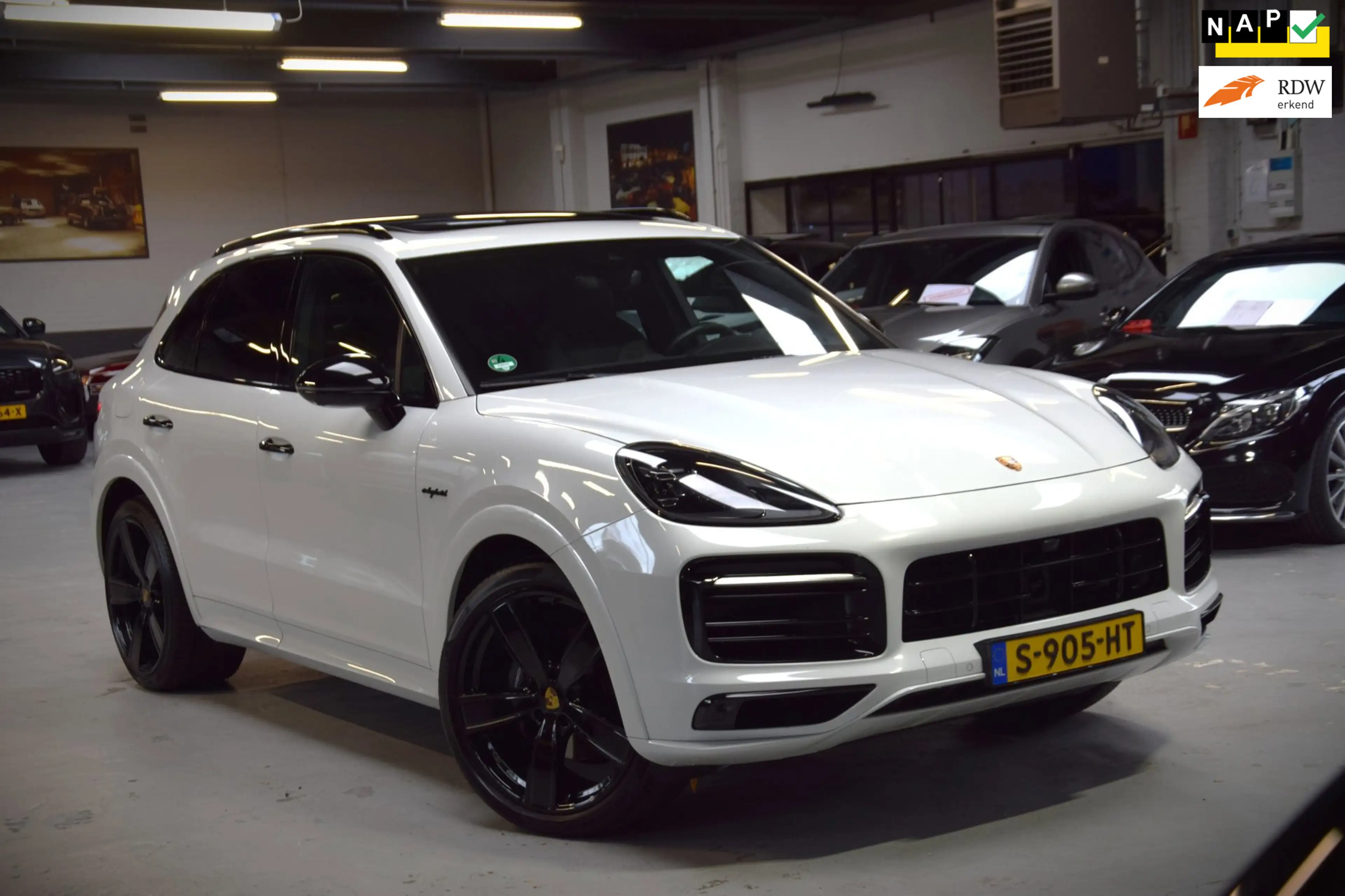 Porsche Cayenne 3.0 E-Hybrid Platinum Edition Navi|Panoramadak|Org