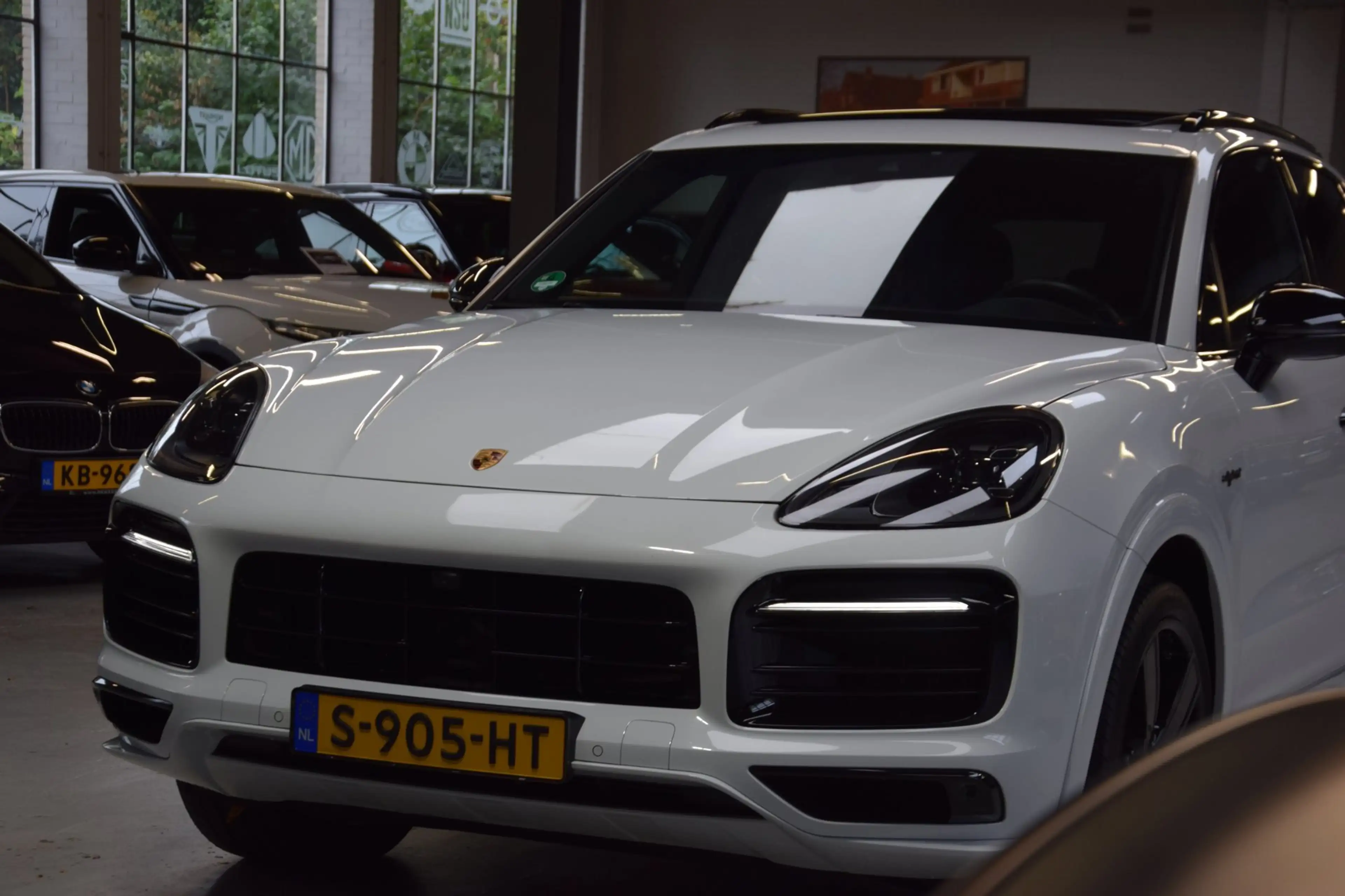 Porsche Cayenne 3.0 E-Hybrid Platinum Edition Navi|Panoramadak|Org — photo 11