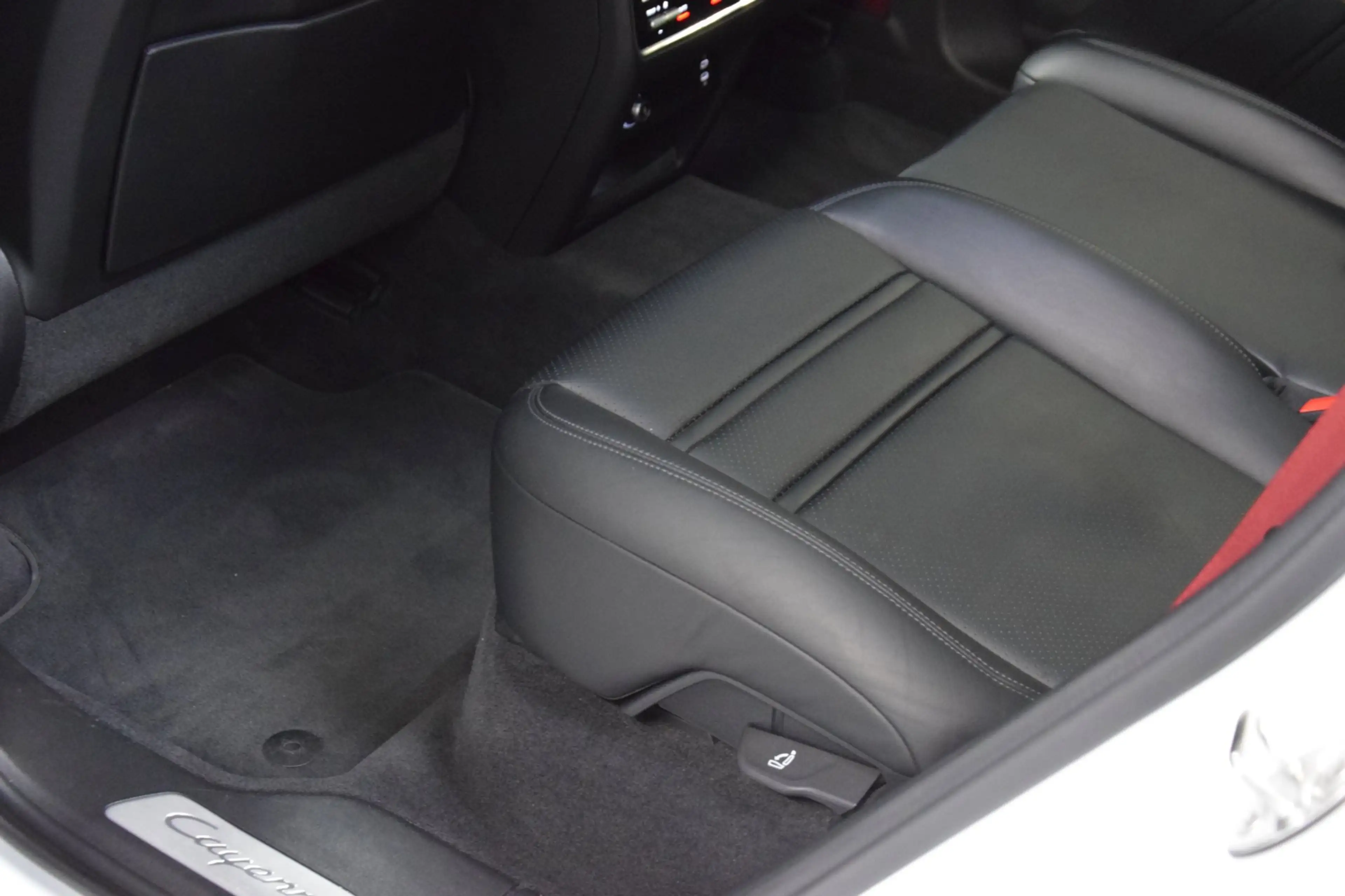 Porsche Cayenne 3.0 E-Hybrid Platinum Edition Navi|Panoramadak|Org — photo 27