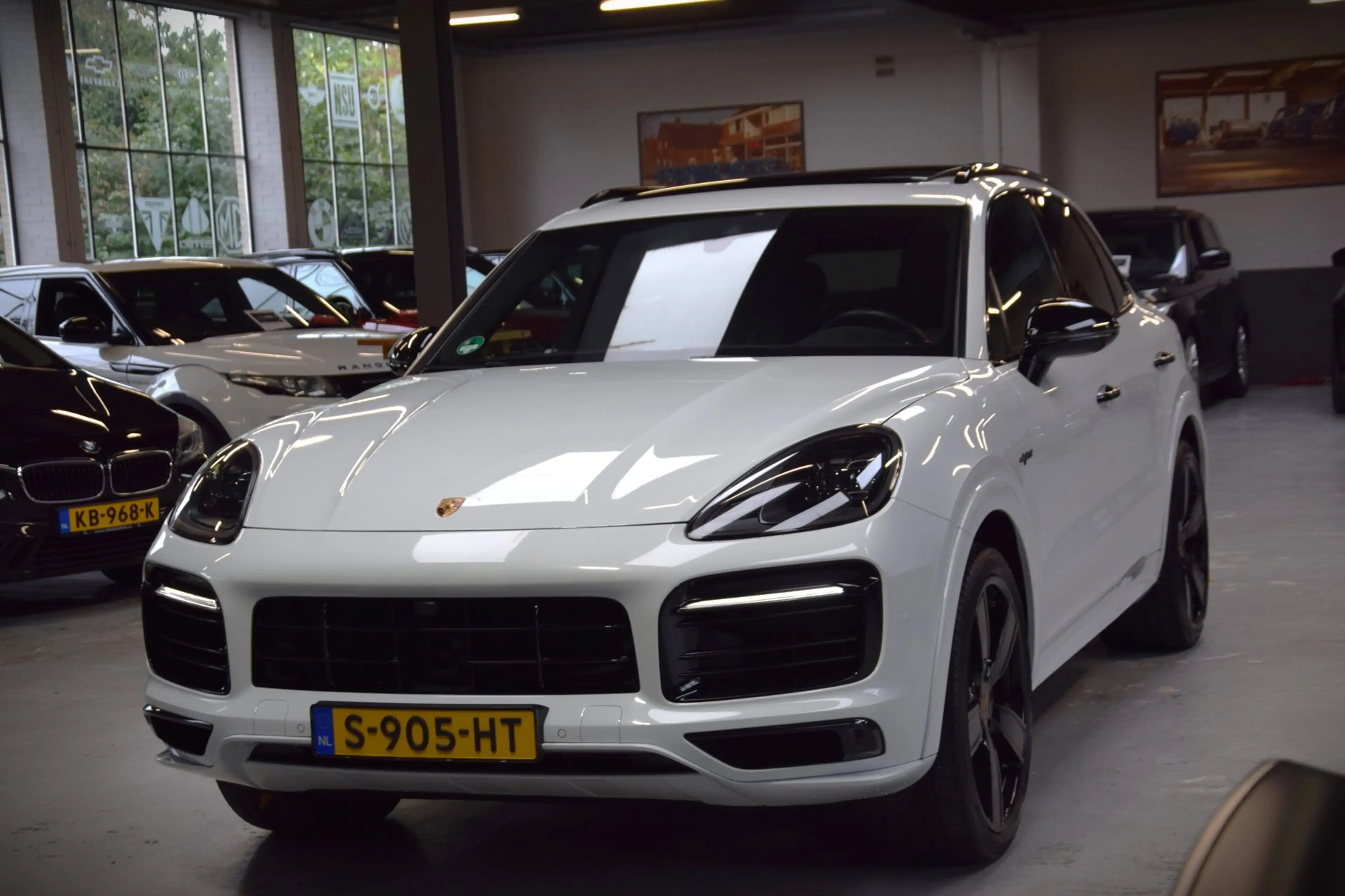 Porsche Cayenne 3.0 E-Hybrid Platinum Edition Navi|Panoramadak|Org — photo 8